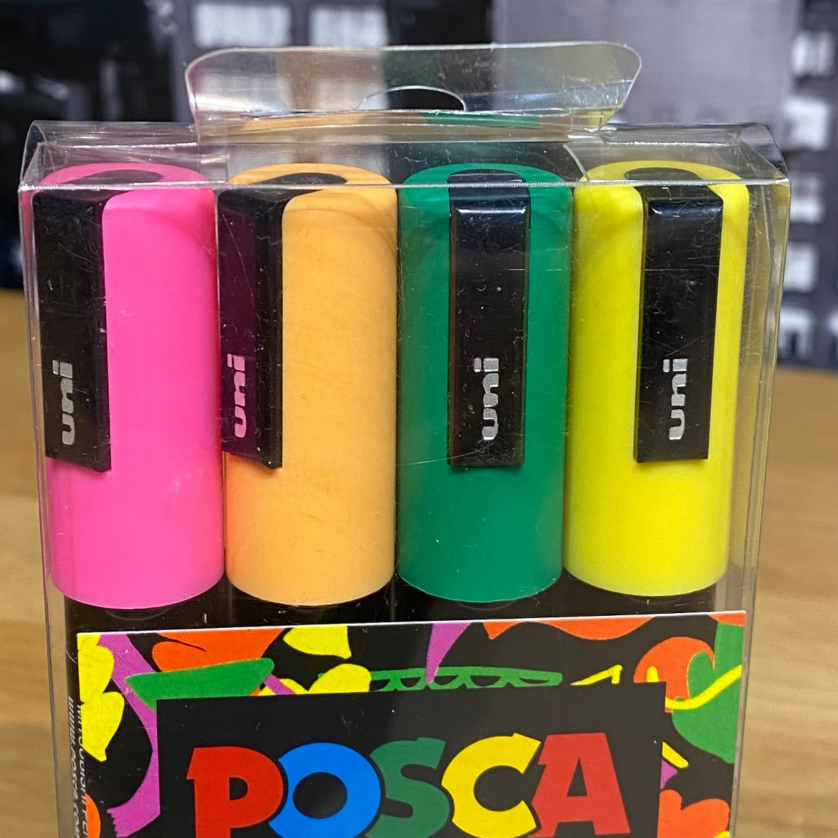2 x Uni Posca Paint Markers Pens Pastel and Vibrant Tones Colours (12 Marker) 238212174 5012788014624