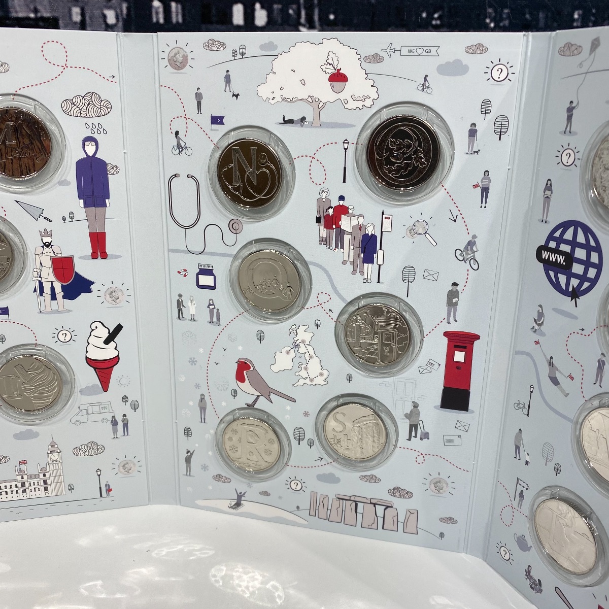 2018 10p Full Set 26 Coins + Collector Album included Uncirculated Coin 2018  (Brand New)