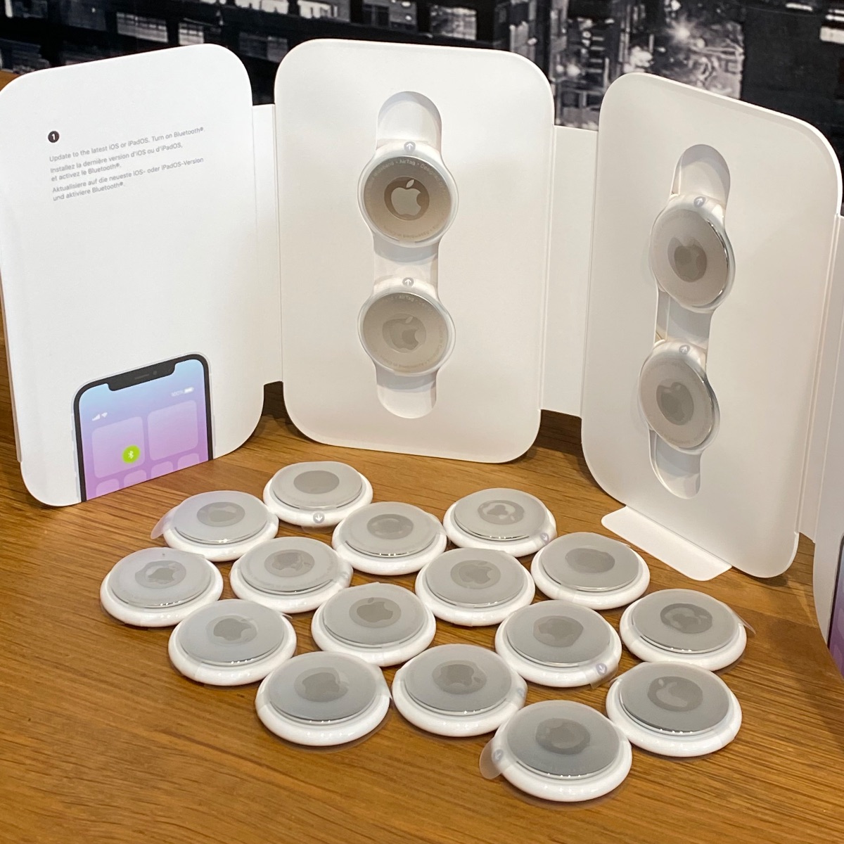 Apple AirTag Wireless Bluetooth Tracker 100% Original MX532ZMA 190199320246 (Brand New)