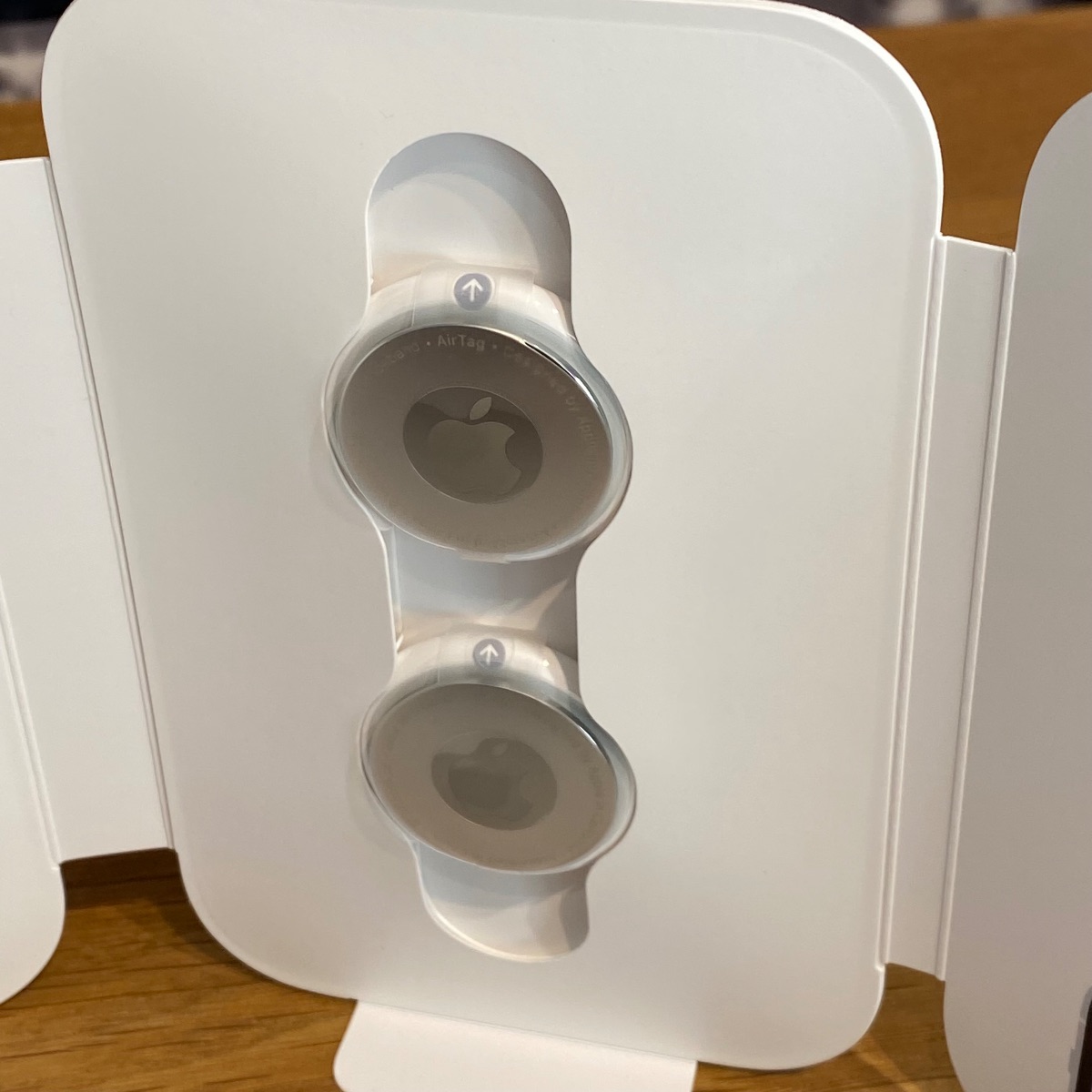 Apple AirTag Wireless Bluetooth Tracker 100% Original MX532ZMA 190199320246 (Brand New)