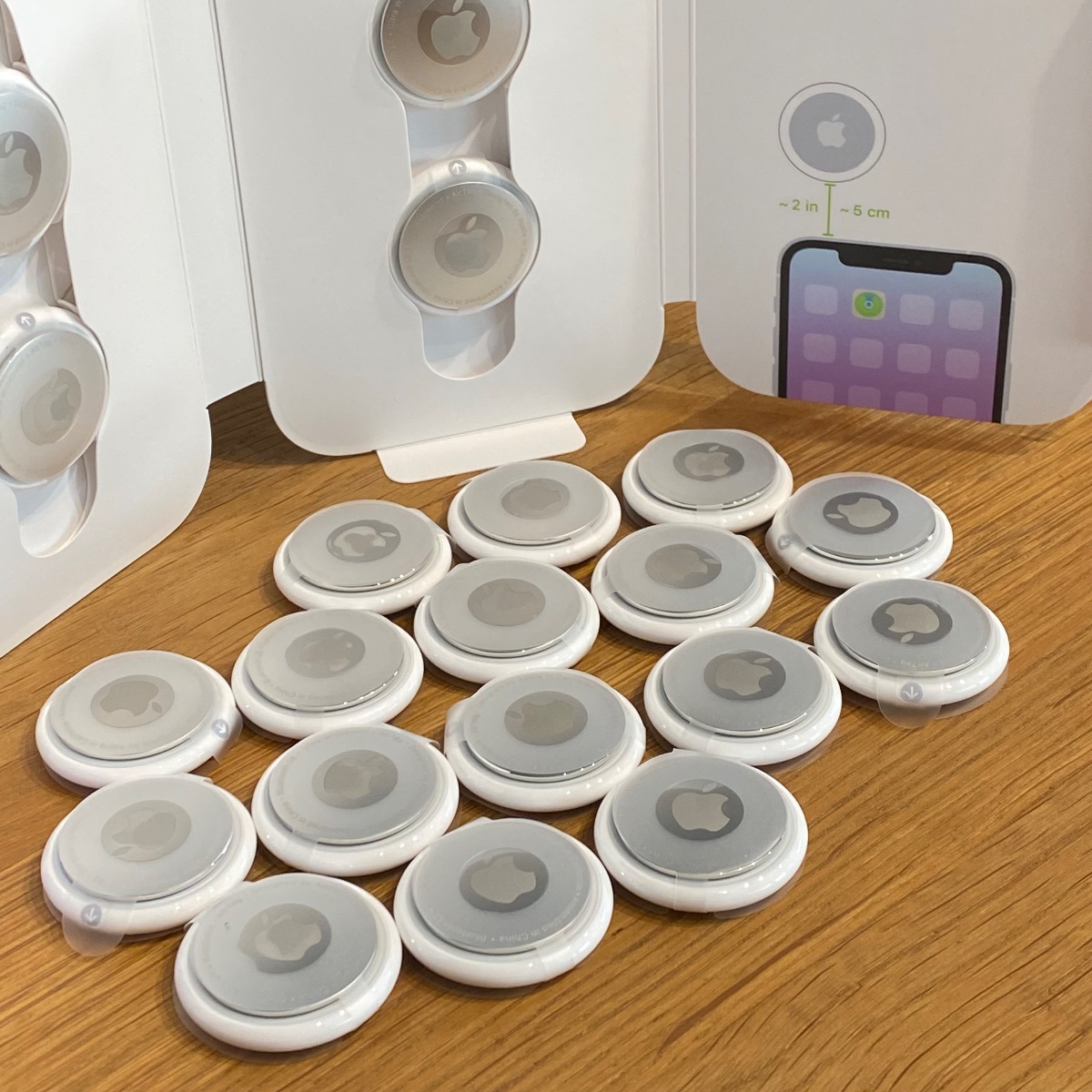 Apple AirTag Wireless Bluetooth Tracker 100% Original MX532ZMA 190199320246 (Brand New)