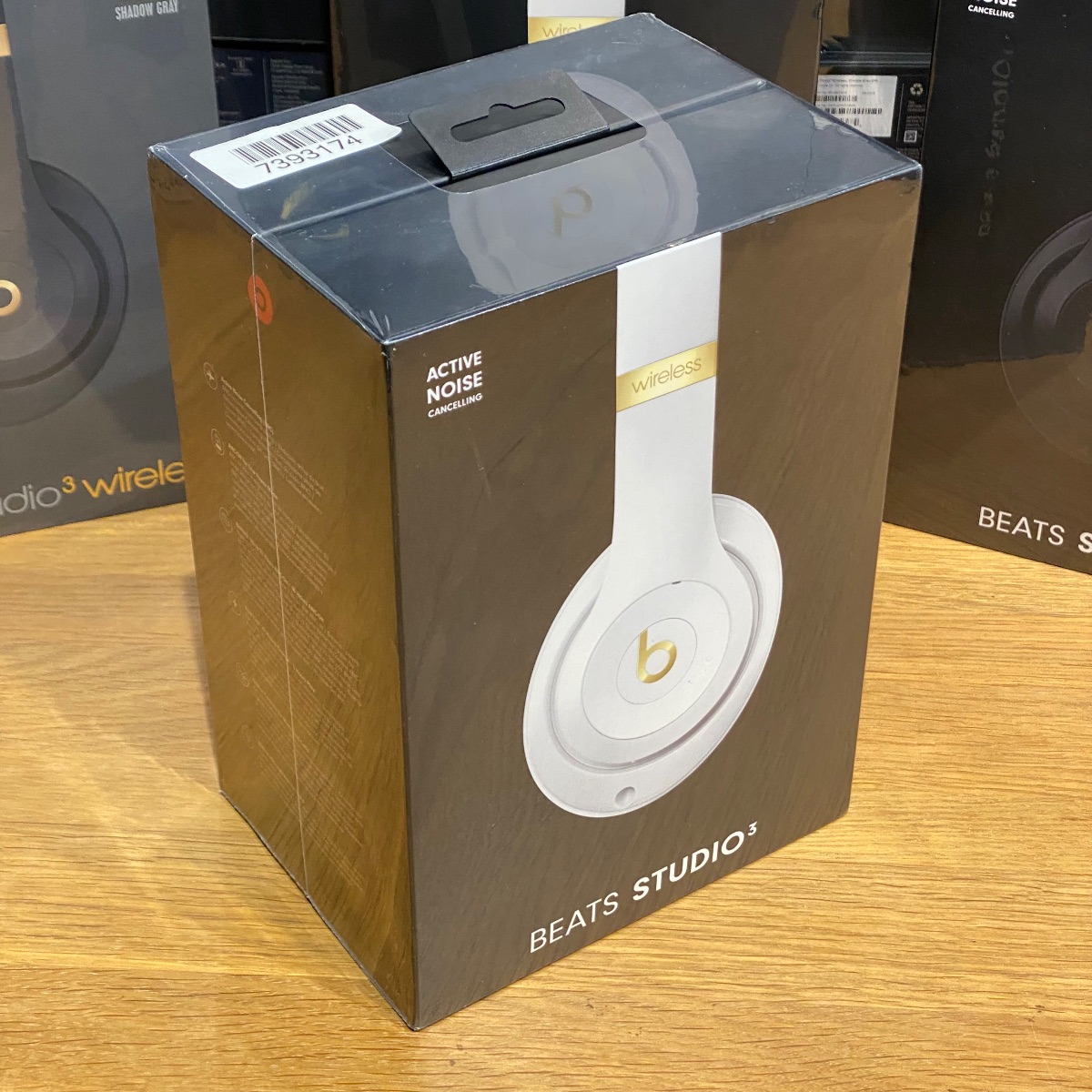 Apple Beats Studio3 Wireless Noise Cancelling Over Ear Headphones Sealed Genuine MXJA2ZMA 0190199462830 (Brand New)