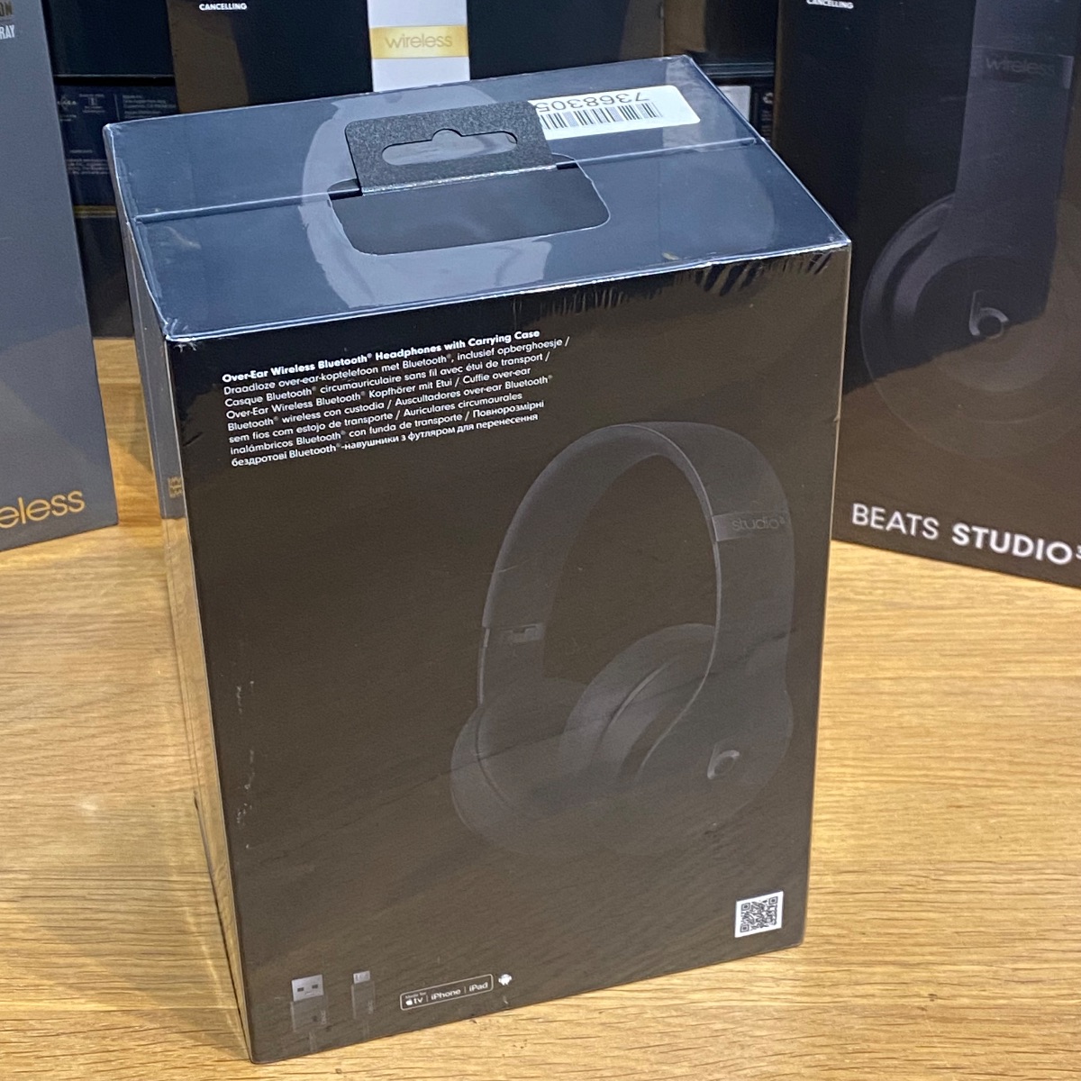 Apple Beats Studio3 Wireless Noise Cancelling Over Ear Headphones Sealed Genuine MXJA2ZMA 0190199462830 (Brand New)