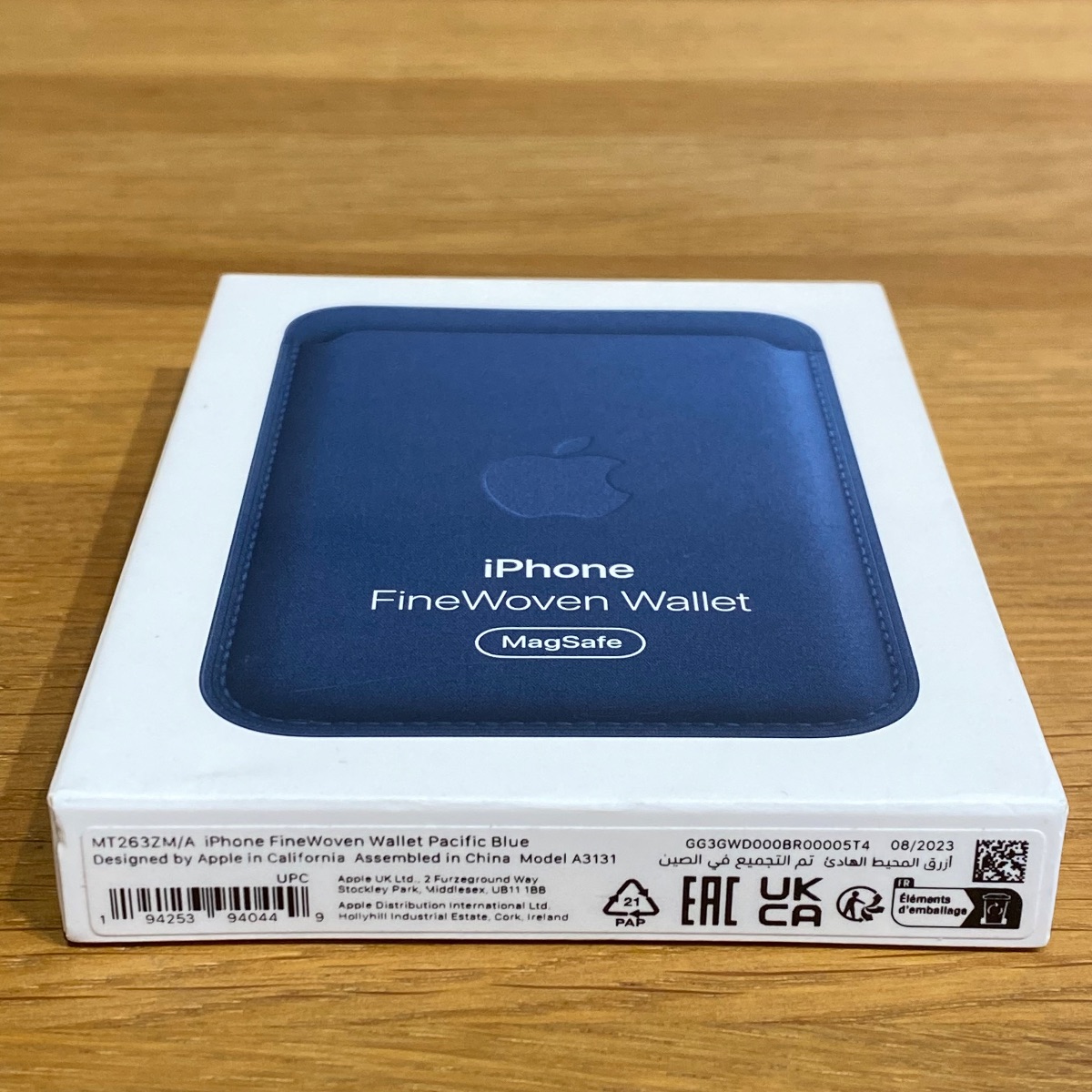 Apple Wallet MagSafe Find My Pacific Blue iPhone 16 15 14 13 12