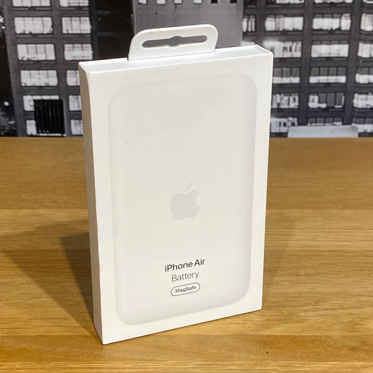 Apple iPhone Air MagSafe Battery Pack Wireless Charging White Original MGPG4ZM/A 195950669787