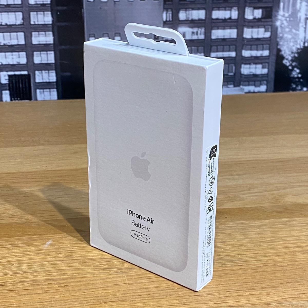 Apple iPhone Air MagSafe Battery Pack Wireless Charging White Original MGPG4ZM/A 195950669787