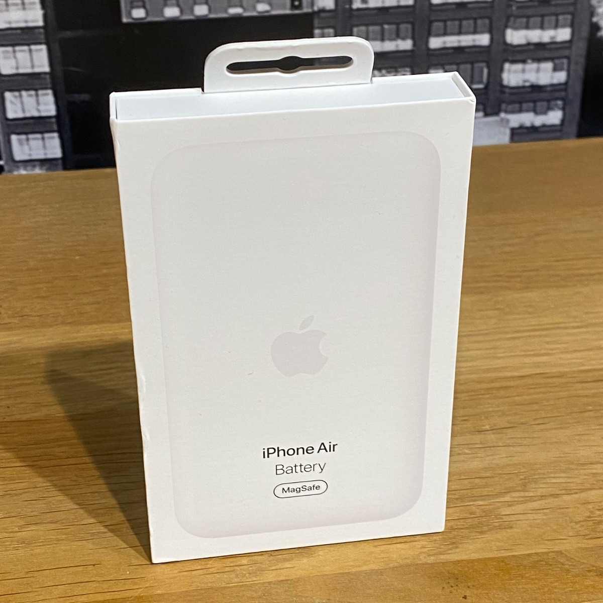 Apple iPhone Air MagSafe Battery Pack Wireless Charging White Original MGPG4ZM/A 195950669787