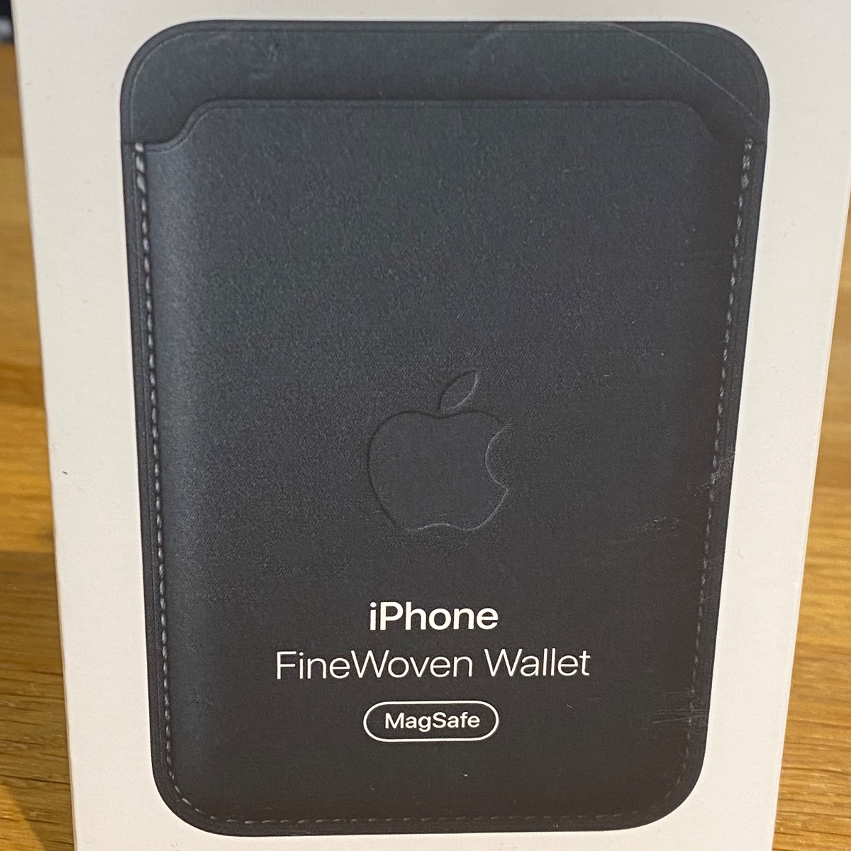 Apple iPhone FineWoven Wallet MagSafe Dark Green 16 15 14 13 Pro Max Plus MA6Y4ZM/A 195949826047 Apple iPhone FineWoven Wallet MagSafe Dark Green 16 15 14 13 Pro Max Plus MA6Y4ZM/A 195949826047