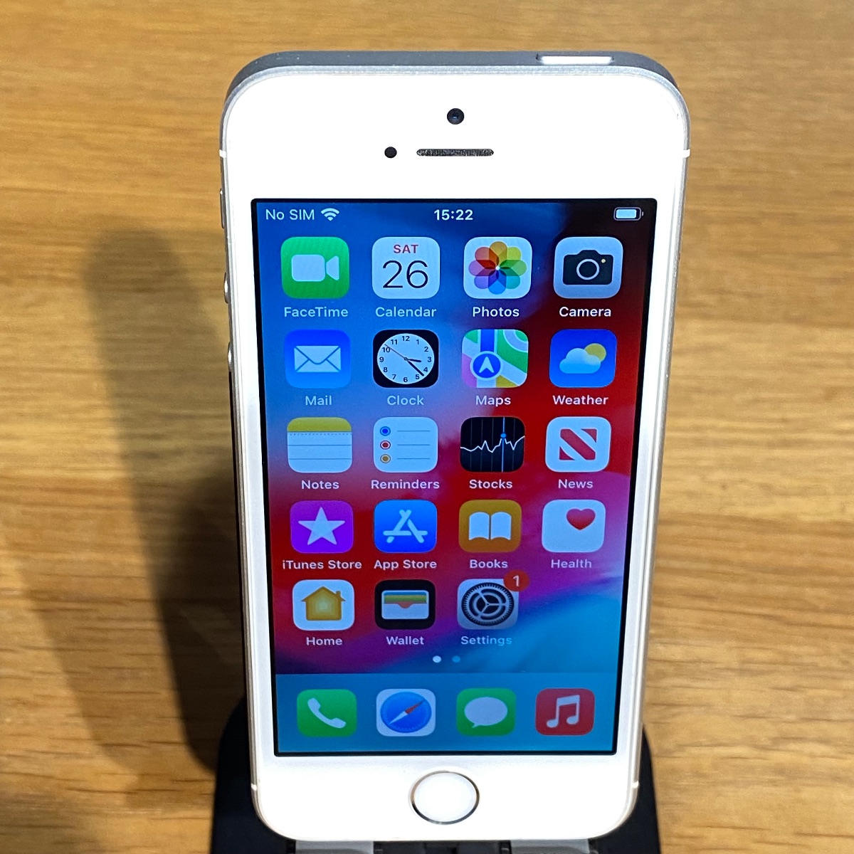 Apple iPhone SE 32GB 1st Gen Smartphone White A1723 Unlocked 100% Original MP832DN/A