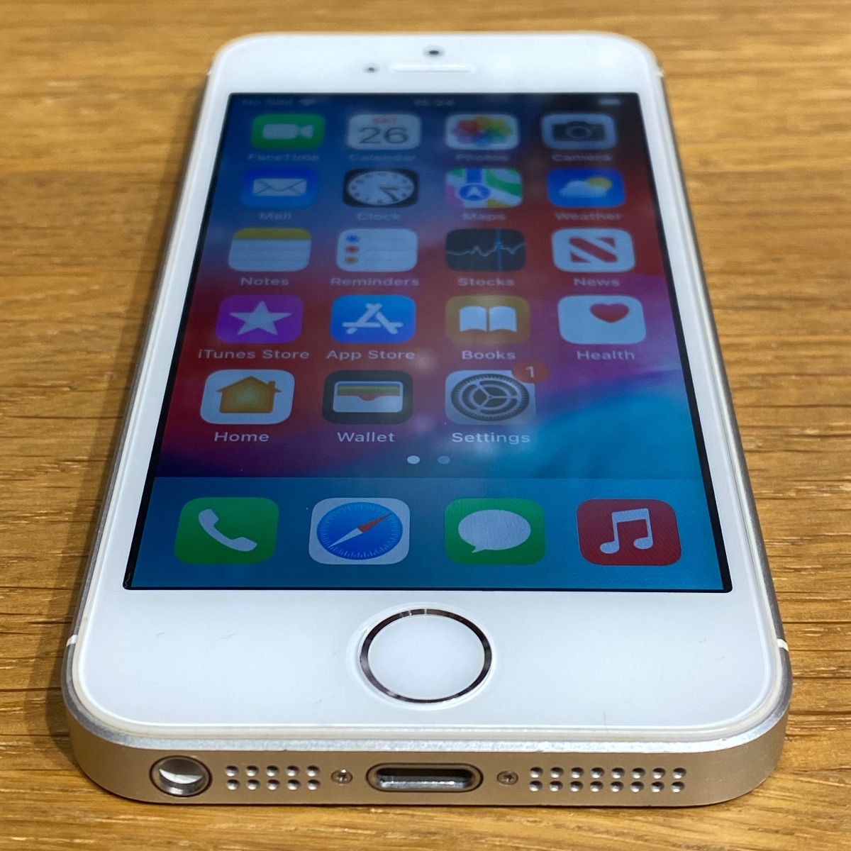Apple iPhone SE 32GB 1st Gen Smartphone White A1723 Unlocked 100% Original MP832DN/A
