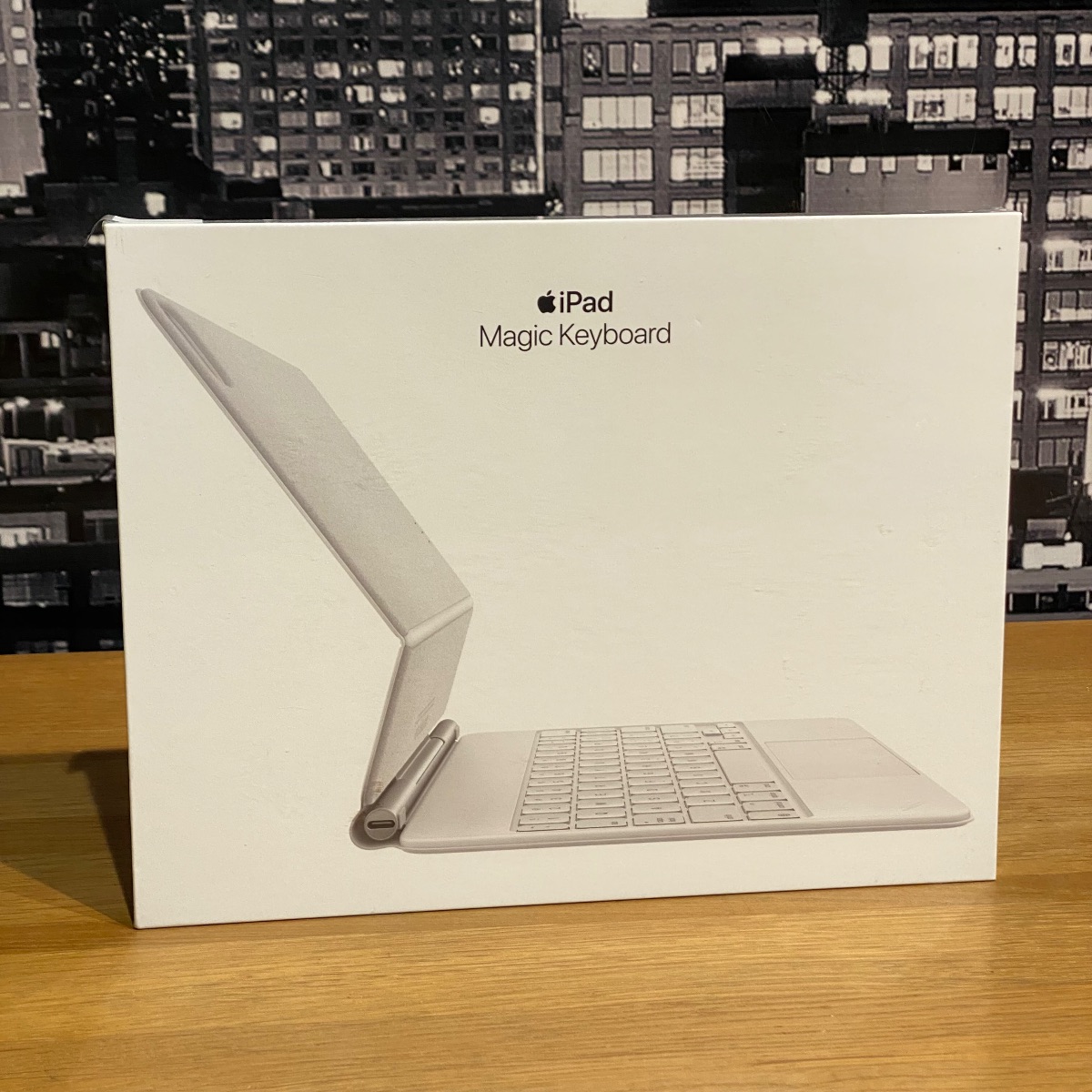 Apple Magic Keyboard iPad Pro 11 inch 4th Gen - International English Sealed MJQJ3ZA 0194252439272 (Brand New)