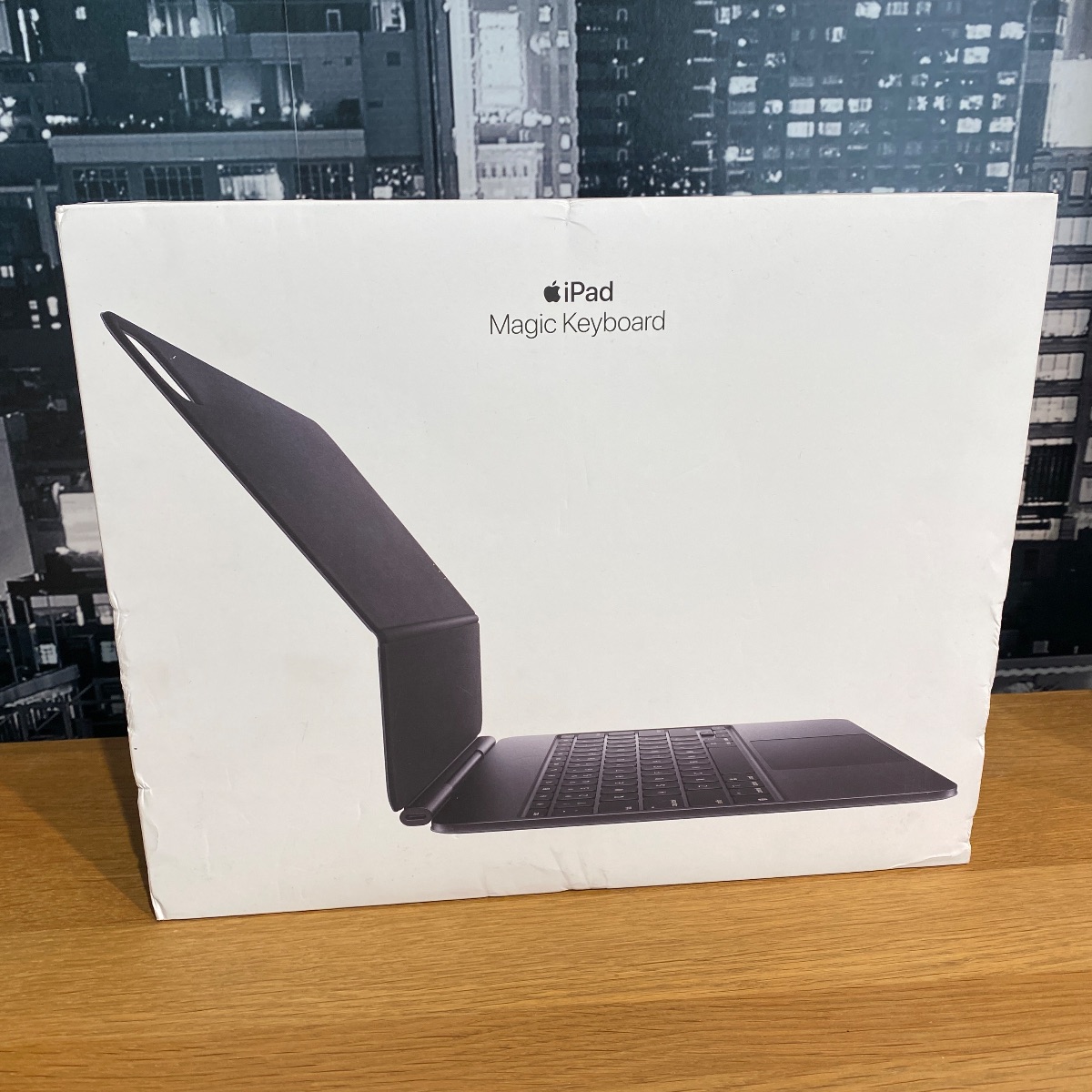 Apple Magic Keyboard iPad Pro 13" M4 British English Black Sealed 100% Original MWR53B/A 195949484056 (Brand New) Apple Magic Keyboard iPad Pro 13" M4 British English Black Sealed 100% Original MWR53B/A 195949484056 (Brand New)