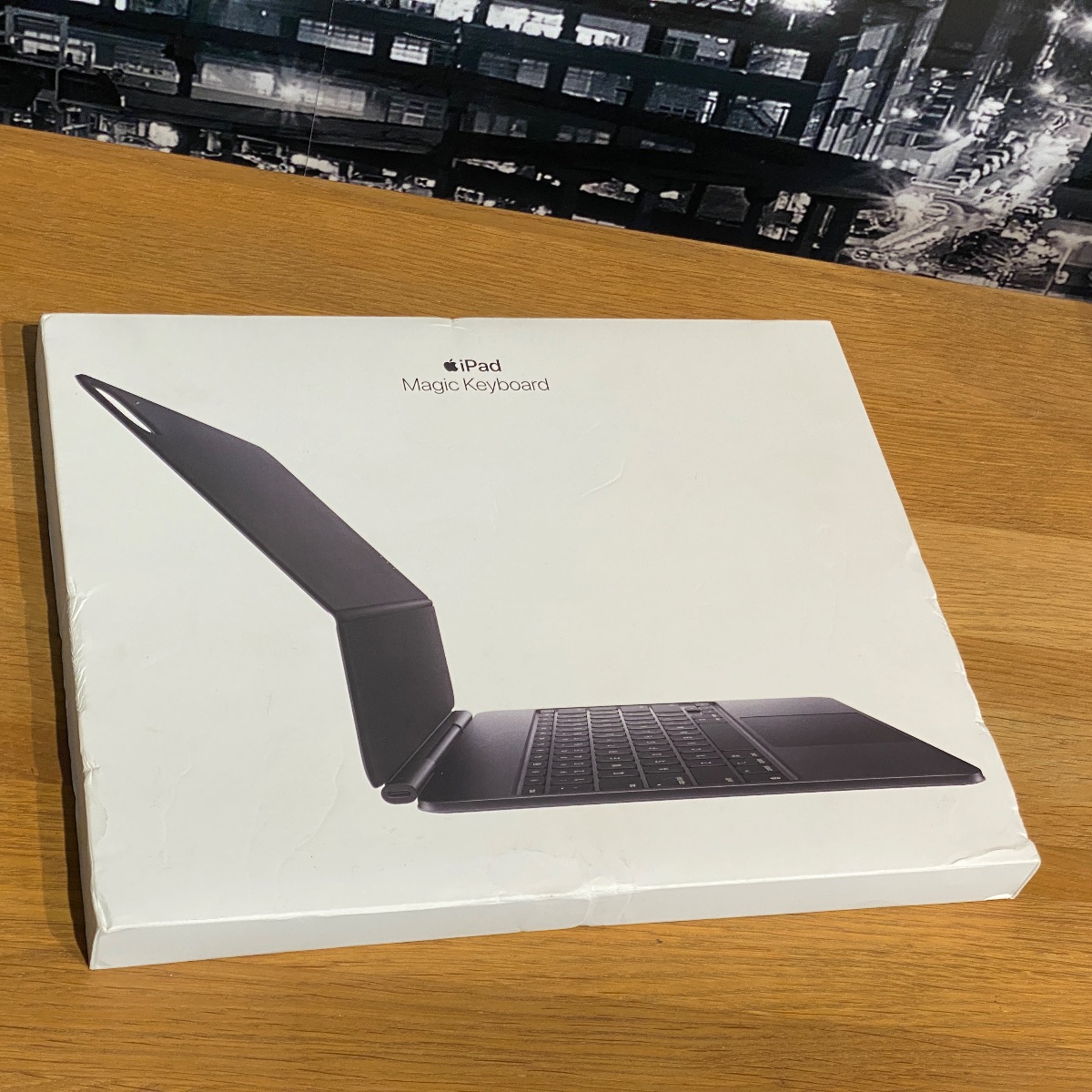 Apple Magic Keyboard iPad Pro 13" M4 British English Black Sealed 100% Original MWR53B/A 195949484056 (Brand New) Apple Magic Keyboard iPad Pro 13" M4 British English Black Sealed 100% Original MWR53B/A 195949484056 (Brand New)
