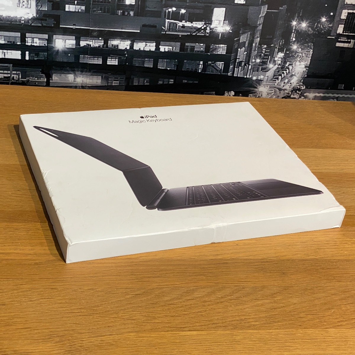 Apple Magic Keyboard iPad Pro 13" M4 British English Black Sealed 100% Original MWR53B/A 195949484056 (Brand New) Apple Magic Keyboard iPad Pro 13" M4 British English Black Sealed 100% Original MWR53B/A 195949484056 (Brand New)