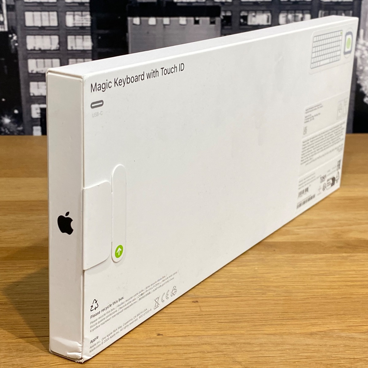 Apple Magic Keyboard Touch ID (USB–C) International English White