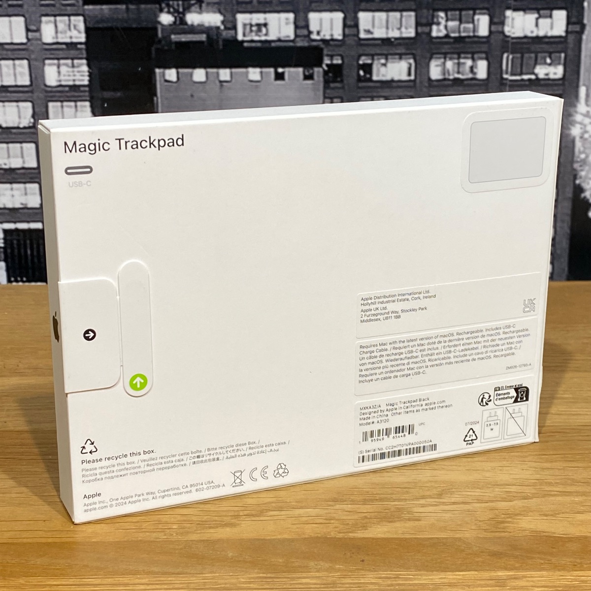 Apple Magic Trackpad 4 Black USB-C Bluetooth Touchpad Mouse A3120