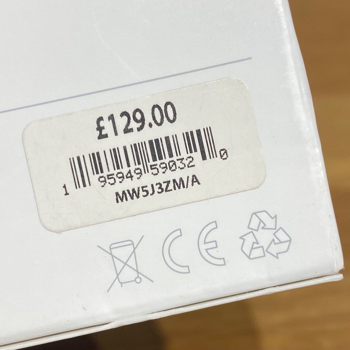 Apple Thunderbolt 4 Pro 1 8m Cable USB-C iPad MacBook iMac Original Sealed MW5J3ZMA 195949590320