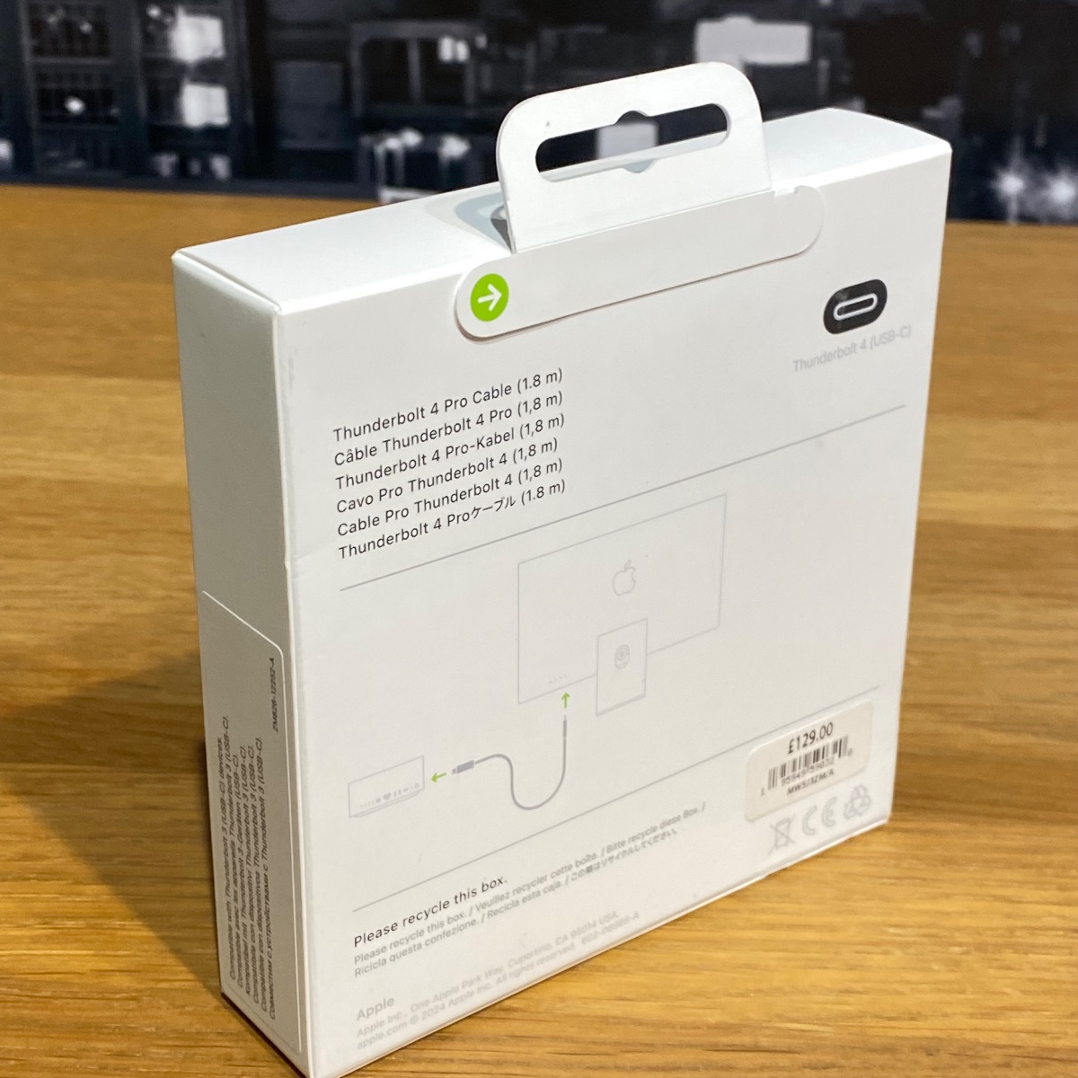 Apple Thunderbolt 4 Pro 1 8m Cable USB-C iPad MacBook iMac Original Sealed MW5J3ZMA 195949590320