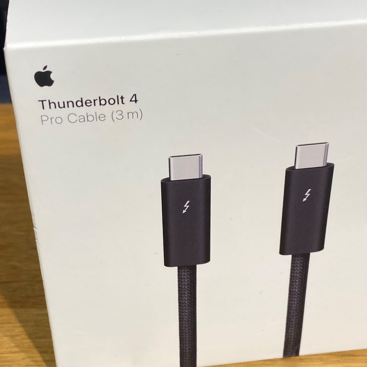 Apple Thunderbolt 4 Pro 3m Cable USB-C MacBook iPad iMac iPhone Original MW5H4ZMA 195949590375