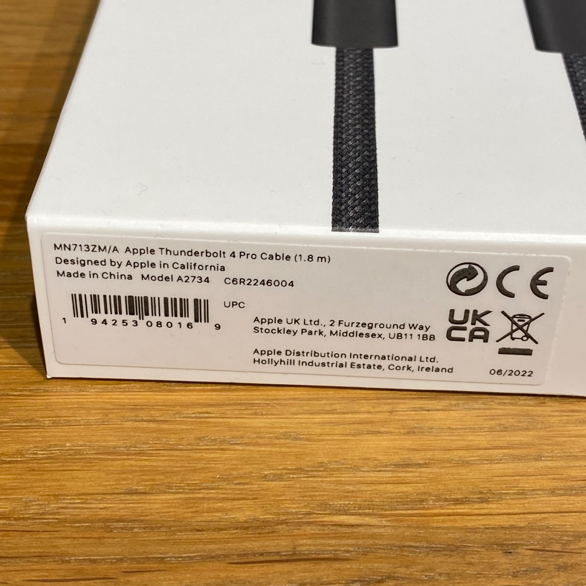 Apple Thunderbolt 4 Pro 1.8m Cable USB-C MacBook iPad iMac 100% Original  Sealed