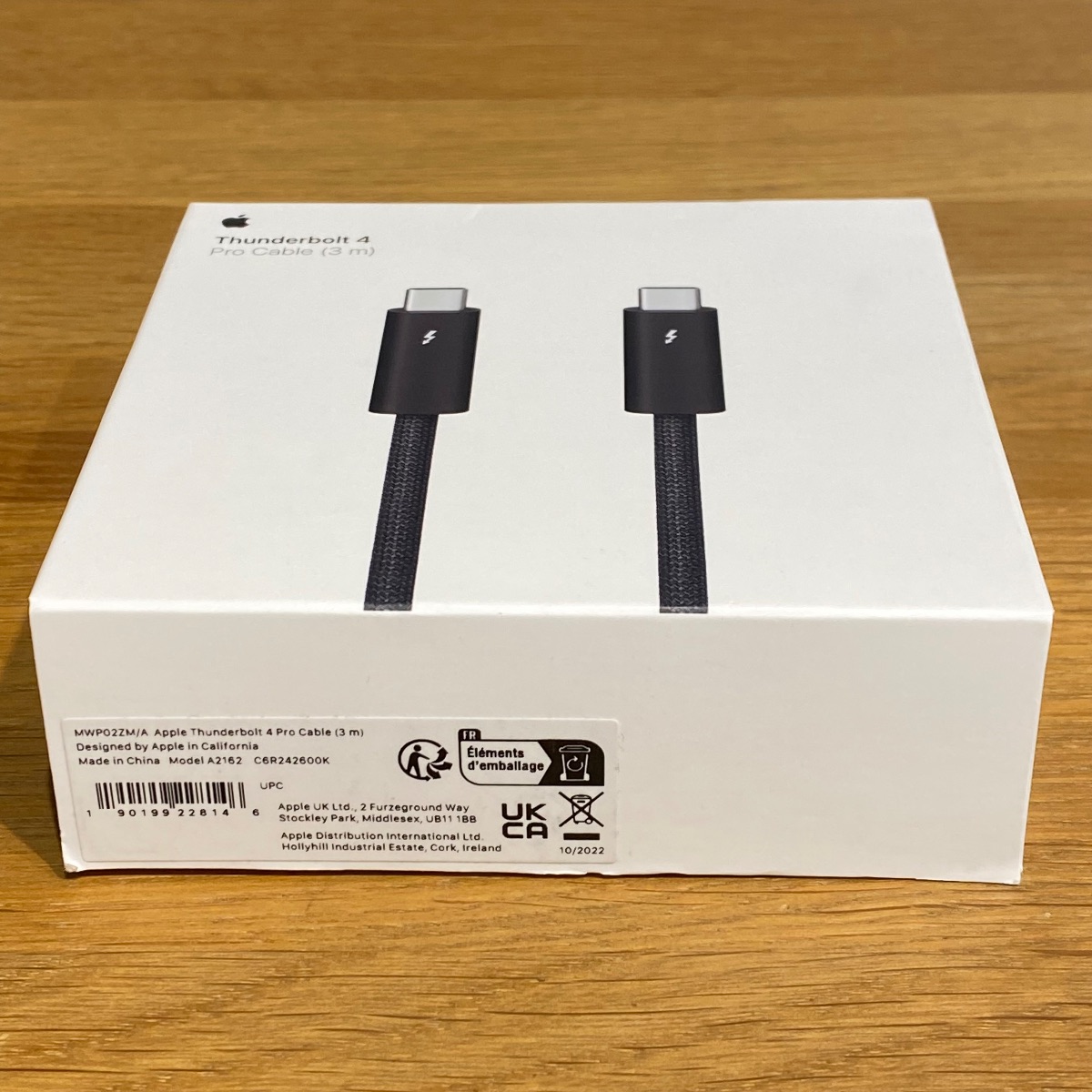 Thunderbolt 4 (USB-C) Pro Cable (3 m) - Apple