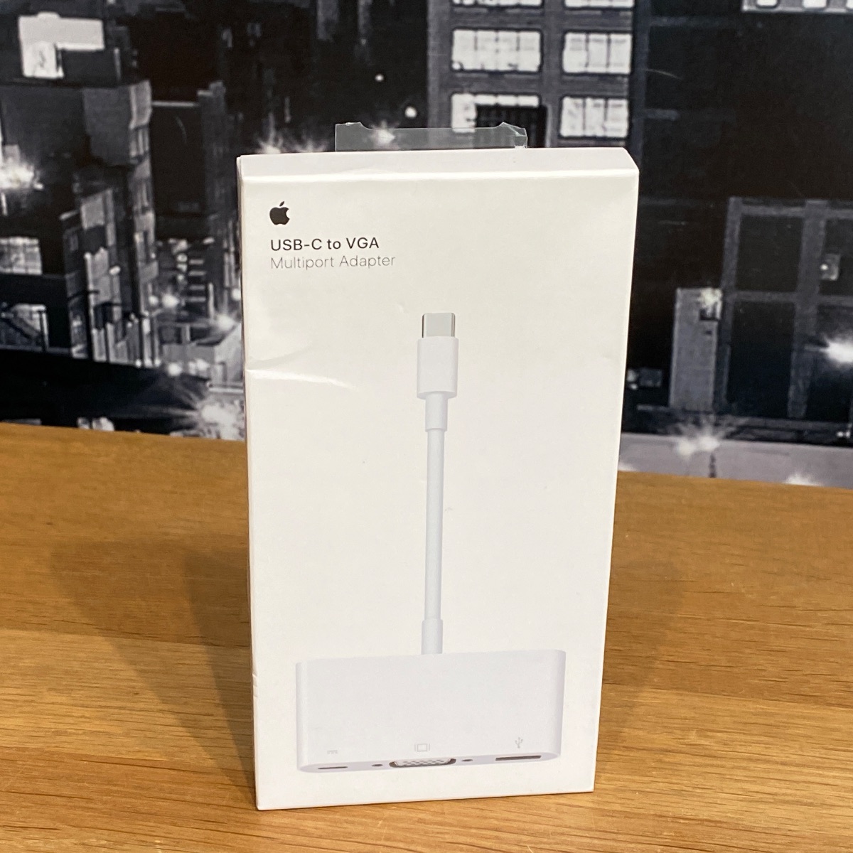 Apple USB-C To VGA Multiport AV Adapter MacBook iMac iPad iPhone 100% Original MJ1L2ZMA 0888462075039 (Brand New)