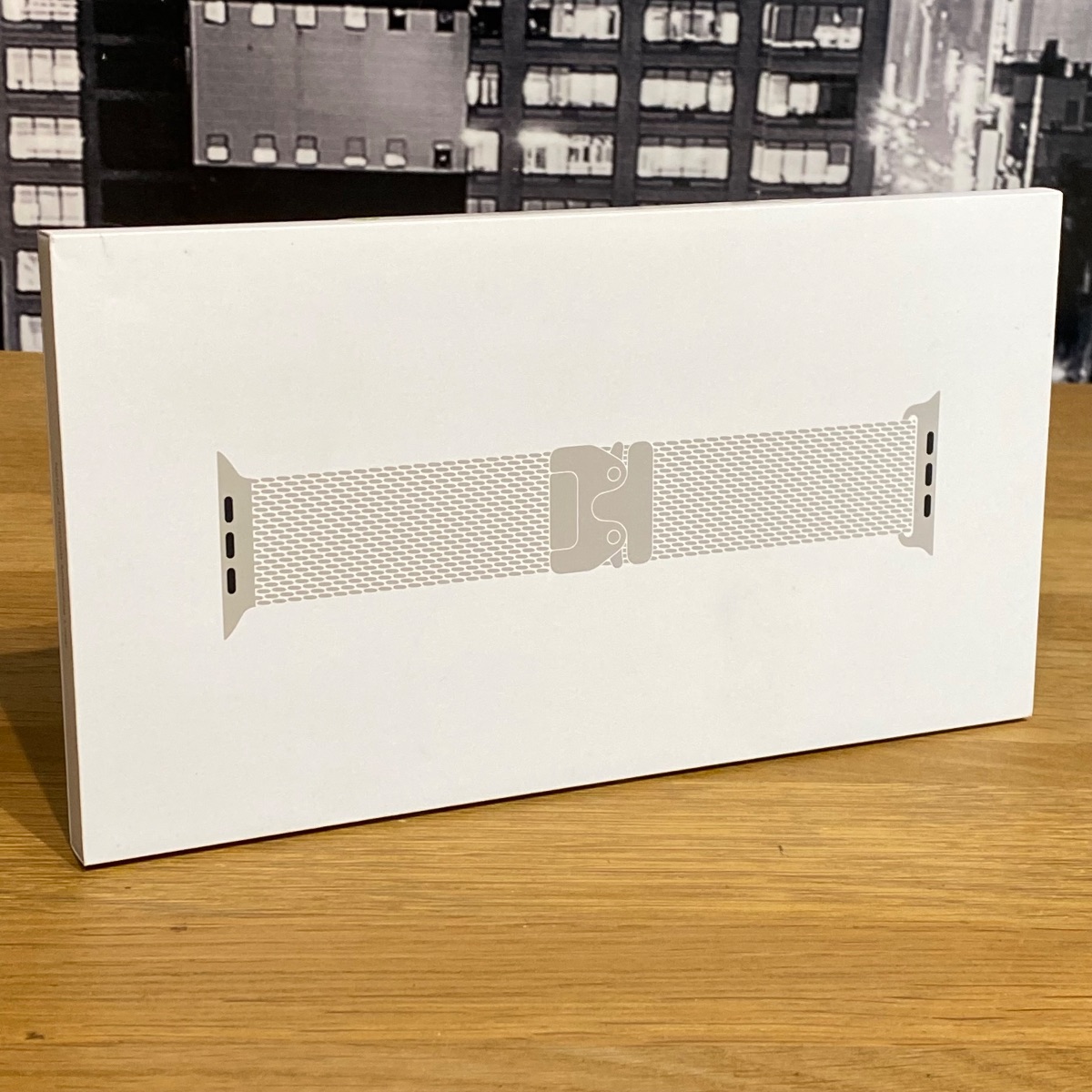 Apple Watch Natural Titanium Milanese Loop Band Strap 49mm M Medium Original MXKD3ZM/A 195949656194