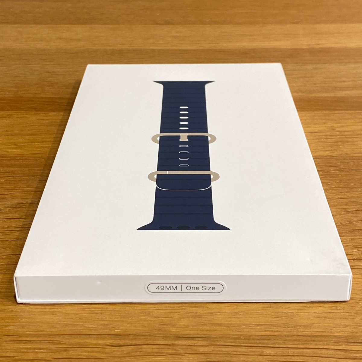 Apple Watch Strap 49mm Ocean Blue Band One Size Titanium Buckle Original Boxed MT633ZM/A 194253951315 (Brand New)