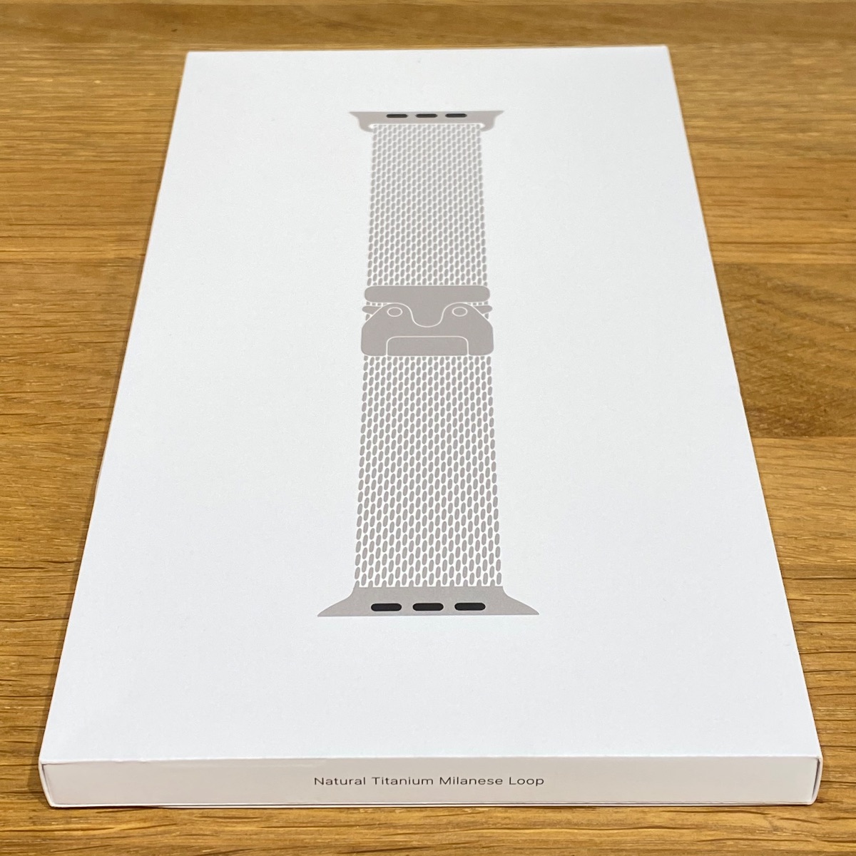 Apple Watch Ultra Strap 49mm Natural Titanium Milanese Loop L Large Original MGHQ4ZM/A 195950659443 Apple Watch Ultra Strap 49mm Natural Titanium Milanese Loop L Large Original MGHQ4ZM/A 195950659443