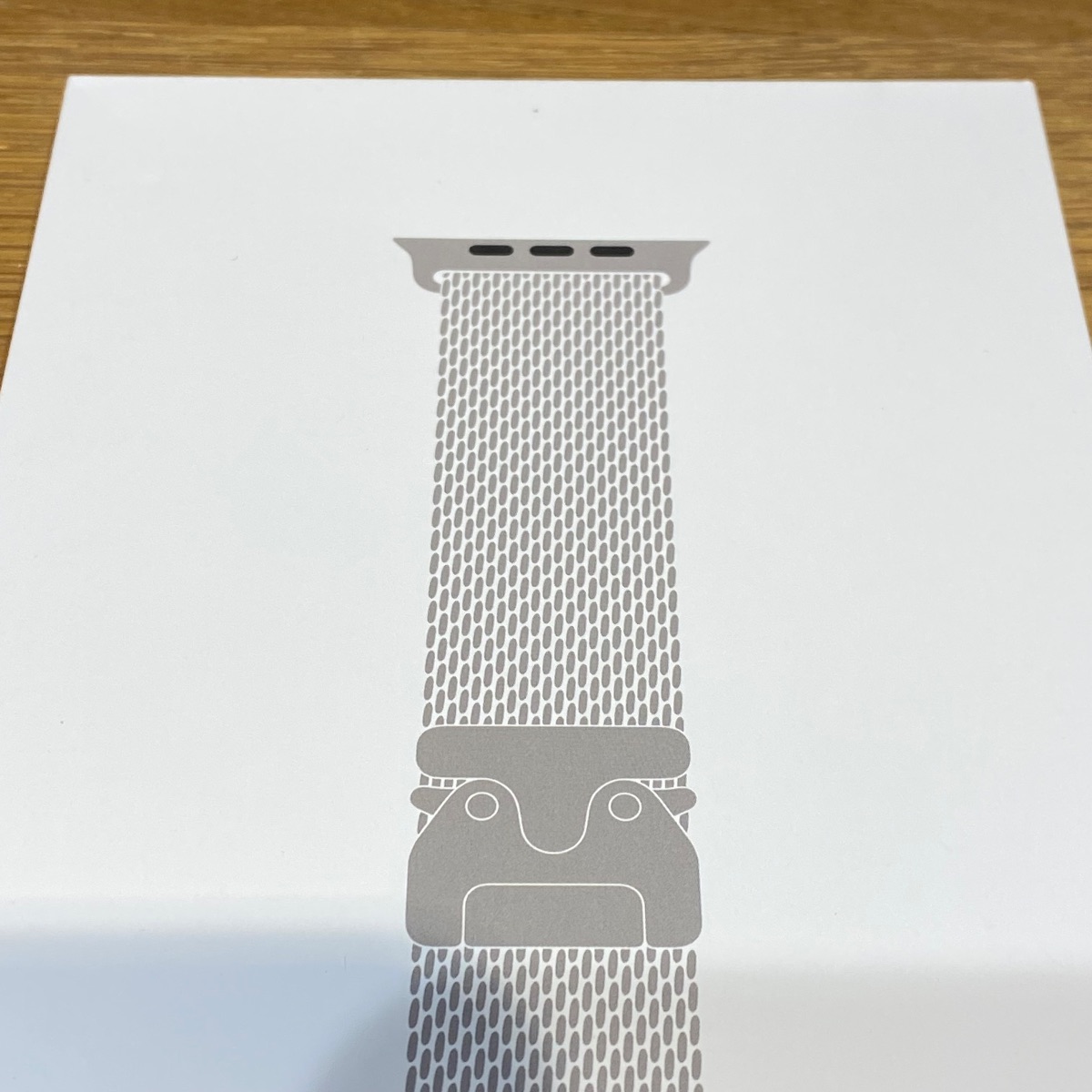 Apple Watch Ultra Strap 49mm Natural Titanium Milanese Loop L Large Original MGHQ4ZM/A 195950659443 Apple Watch Ultra Strap 49mm Natural Titanium Milanese Loop L Large Original MGHQ4ZM/A 195950659443