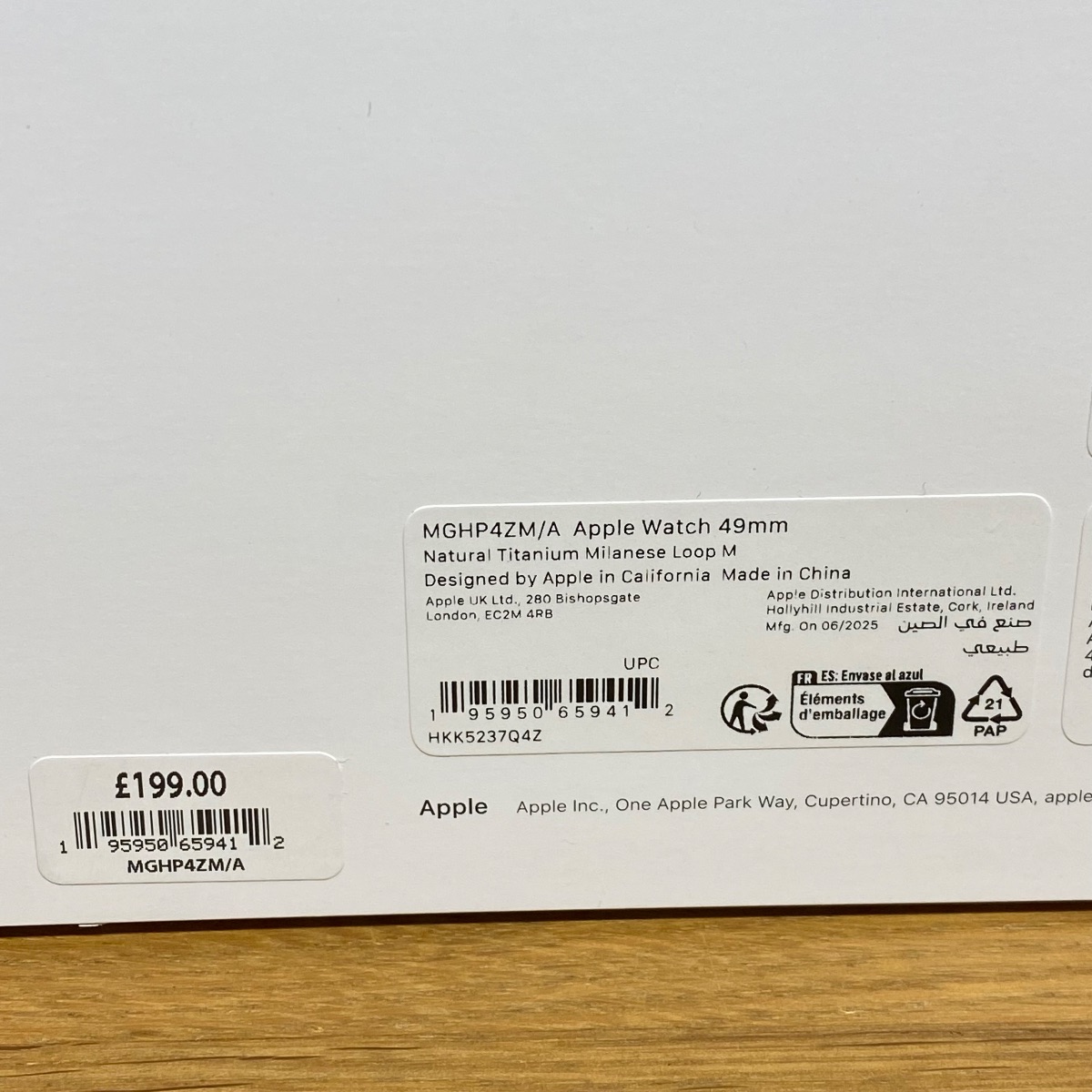 Apple Watch Ultra Strap 49mm Natural Titanium Milanese Loop M Medium Original mghp4zm/a 195950659412 Apple Watch Ultra Strap 49mm Natural Titanium Milanese Loop M Medium Original mghp4zm/a 195950659412