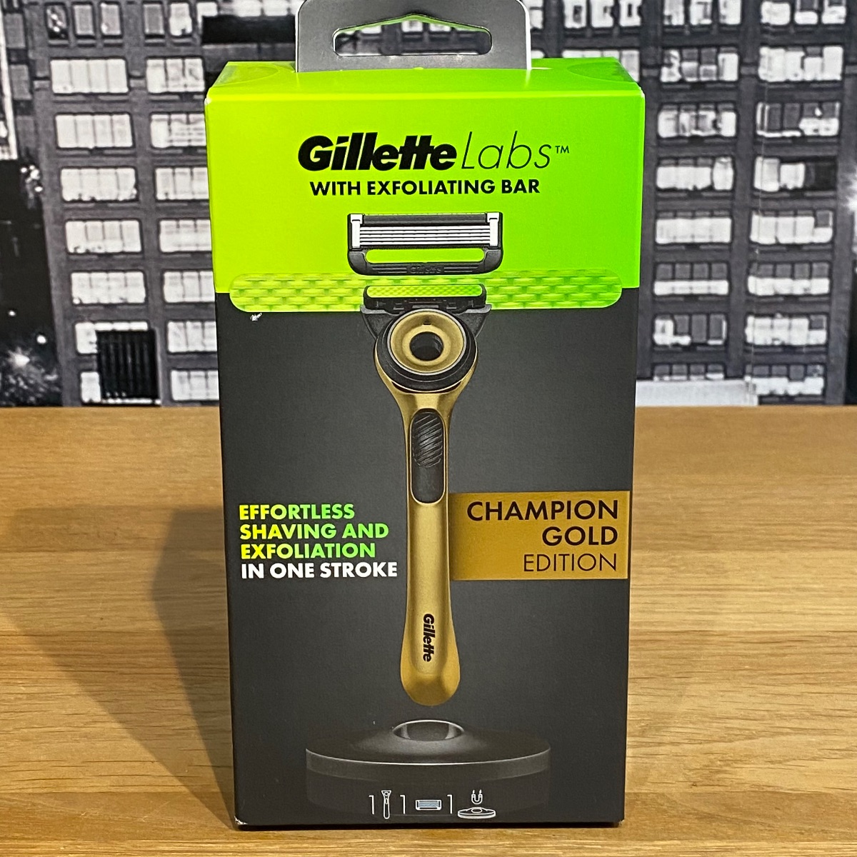 Gillette Labs Exfoliating Bar Razor Champion Gold Edition Magnetic Stand Exfoliating Bar 8700216150590