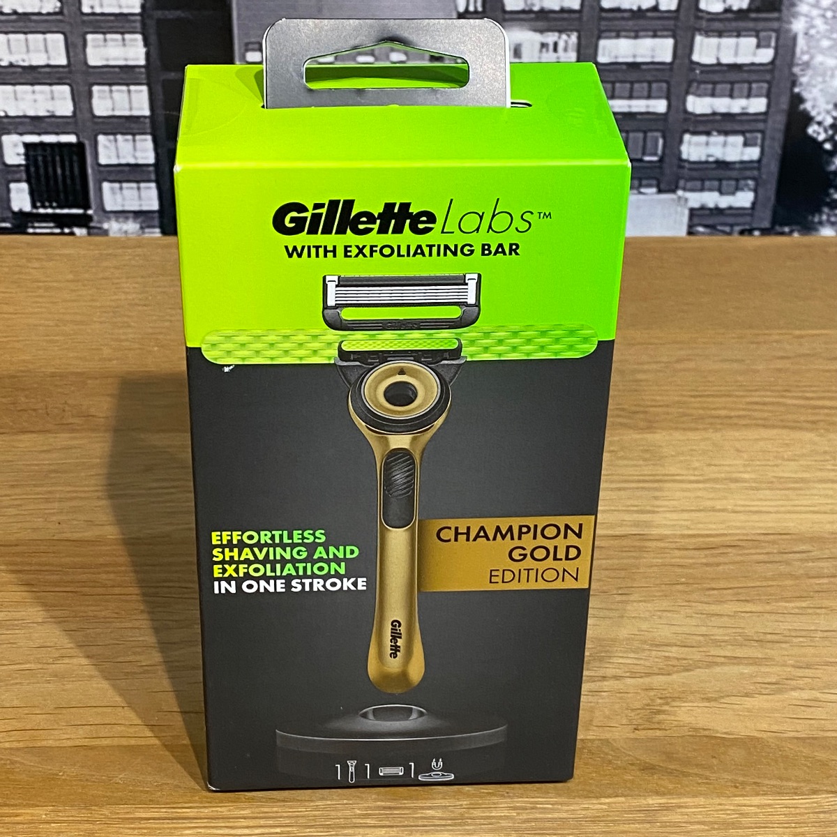 Gillette Labs Exfoliating Bar Razor Champion Gold Edition Magnetic Stand Exfoliating Bar 8700216150590