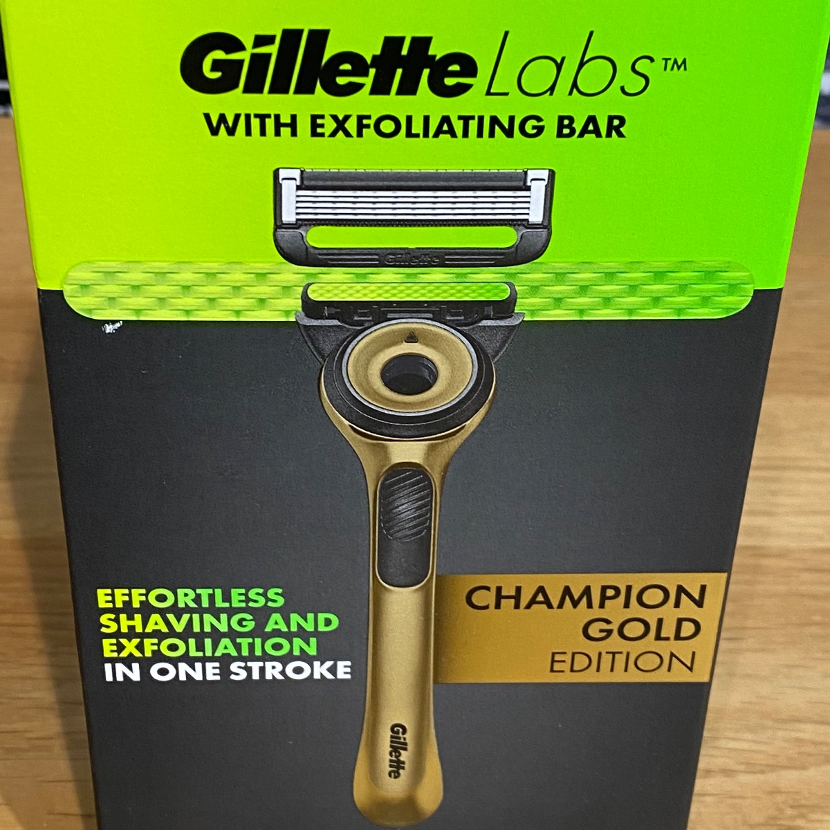 Gillette Labs Exfoliating Bar Razor Champion Gold Edition Magnetic Stand Exfoliating Bar 8700216150590