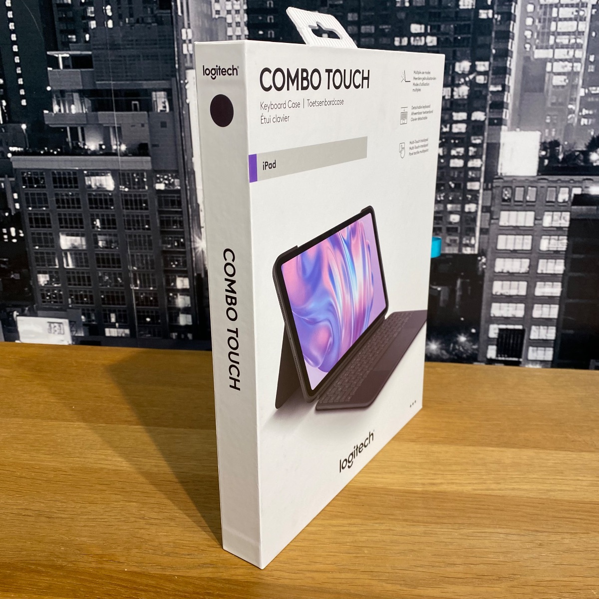 Logitech Combo Touch Keyboard Case Apple iPad Pro 11