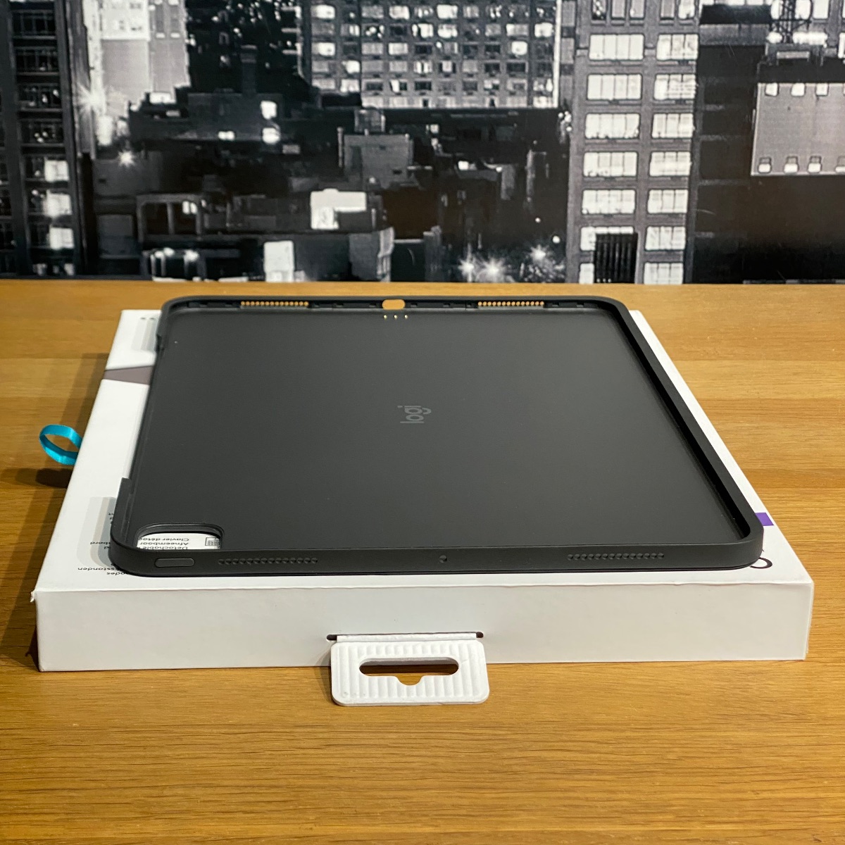 Logitech Combo Touch Keyboard Case iPad Pro 13-inch (M4) Graphite 100% Original HRH52B/A 5099206123014 (Brand New)