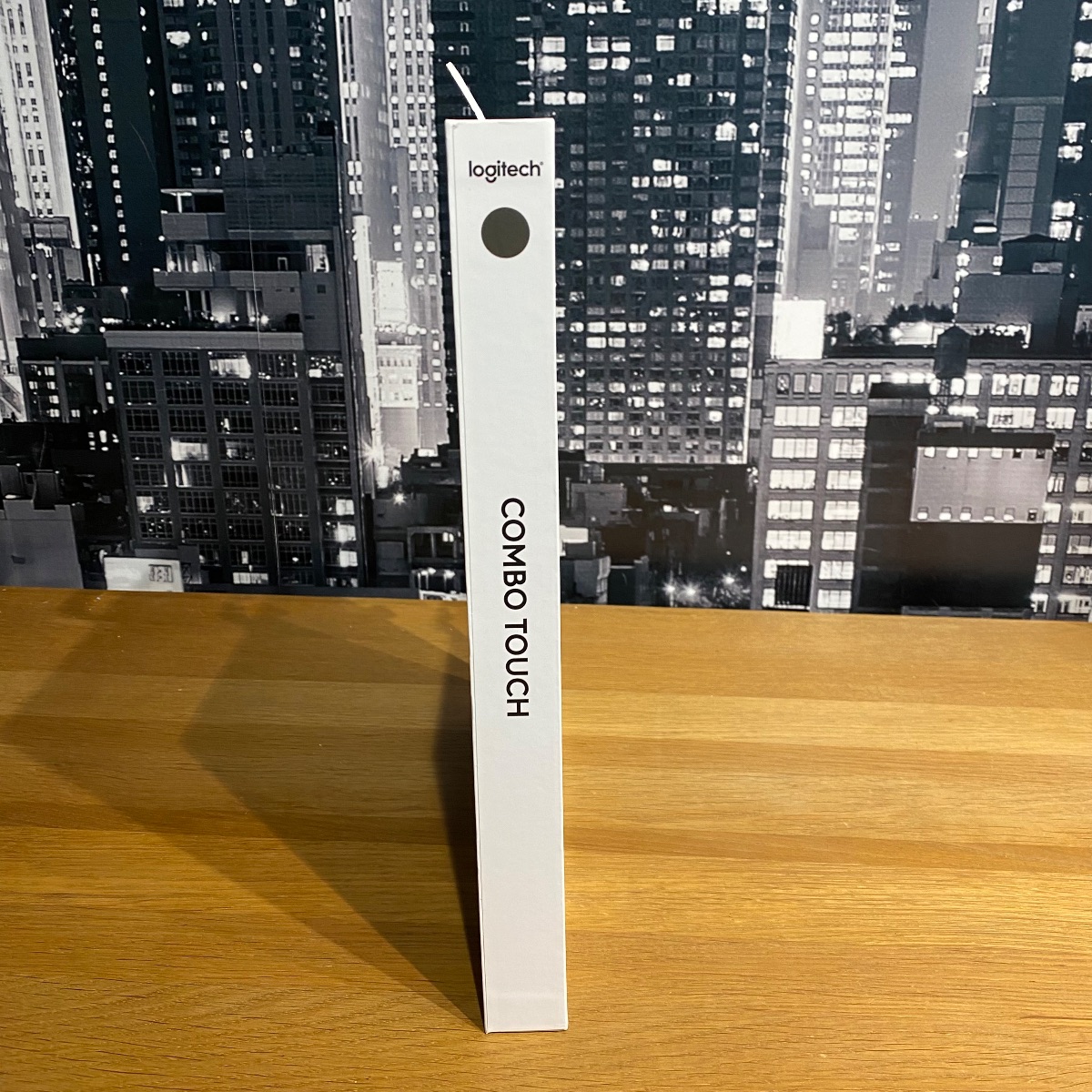 Logitech Combo Touch Keyboard Case iPad Pro 13-inch (M4) Graphite 100% Original HRH52B/A 5099206123014 (Brand New)