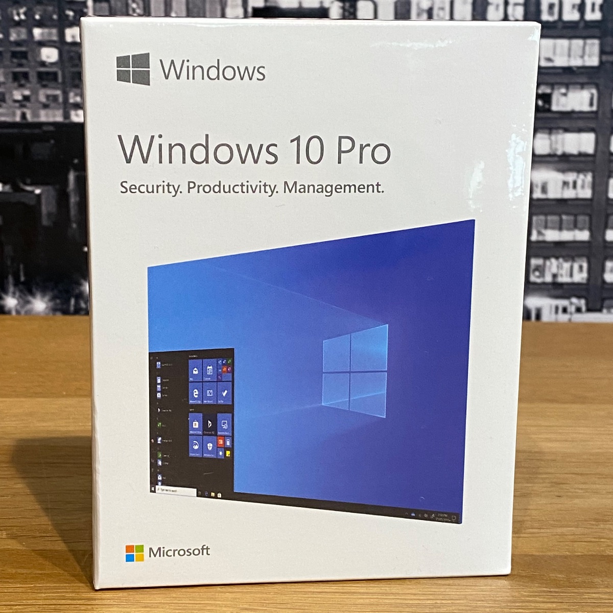 Microsoft Windows 10 Professional USB 64/32 Retail Boxed English