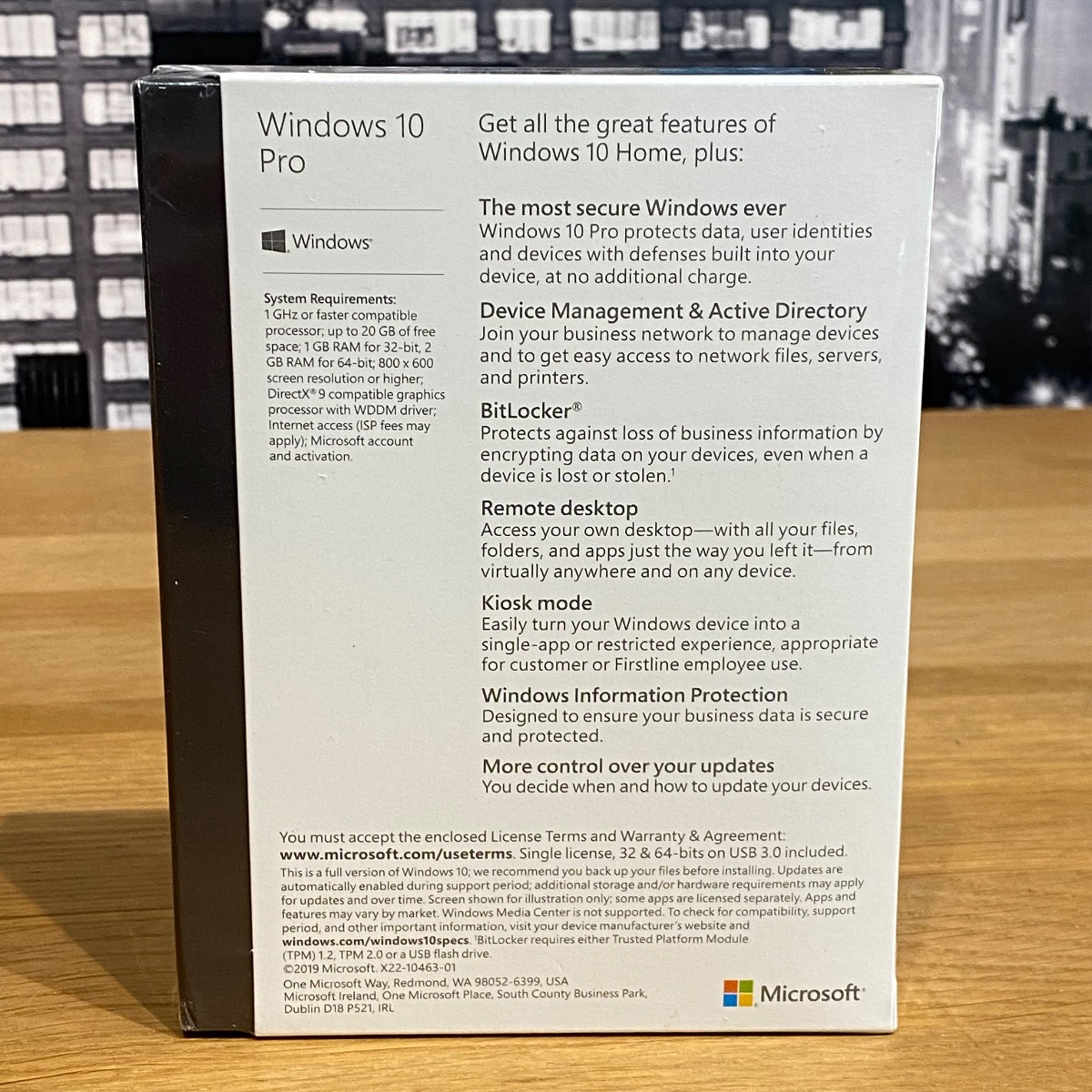 Microsoft Windows 10 Professional USB 64/32 Retail Boxed English