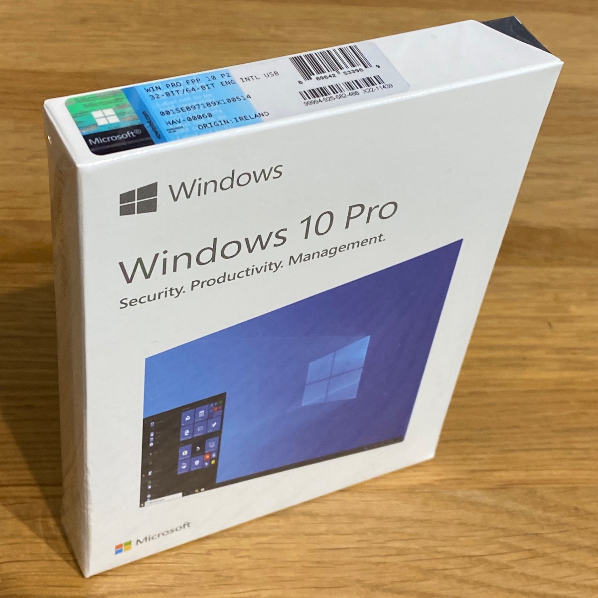 Microsoft Windows 10 Professional USB 64/32 Retail Boxed English