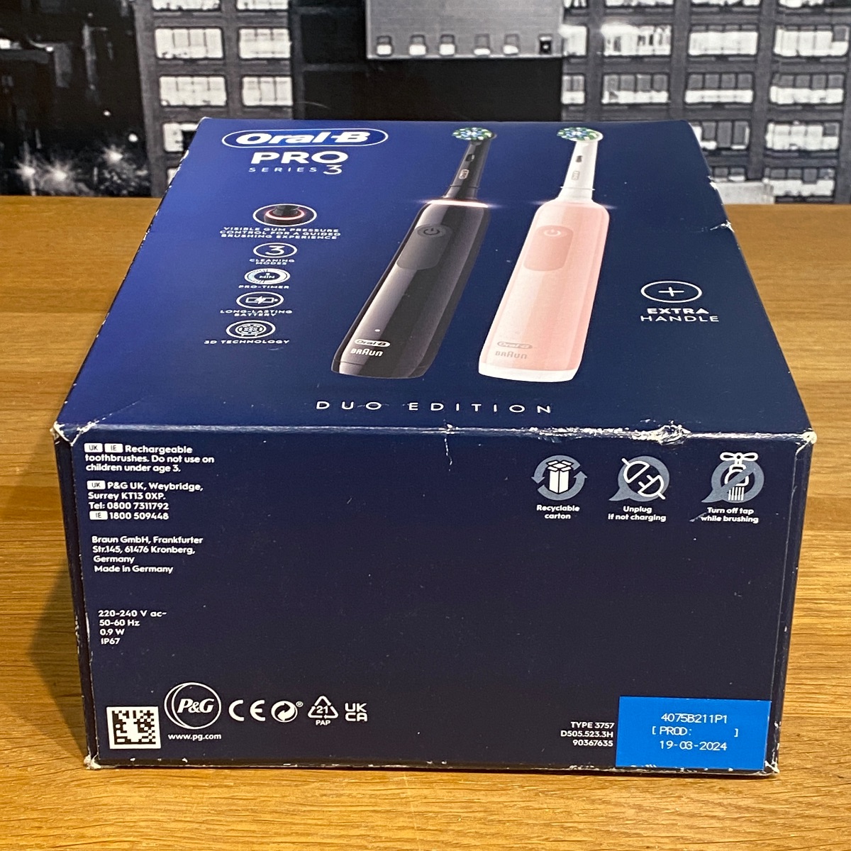 Oral-B Pro Series 3 Electric Toothbrush Duo Edition Black and Pink 100% Original TOOTHBRUSH 4210201337997 (Brand New)