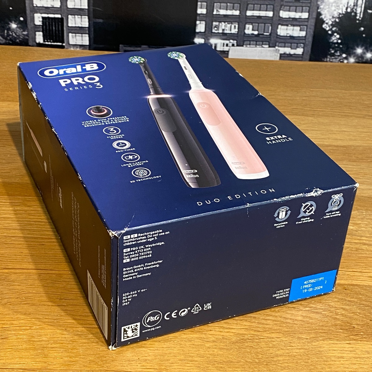 Oral-B Pro Series 3 Electric Toothbrush Duo Edition Black and Pink 100% Original TOOTHBRUSH 4210201337997 (Brand New)