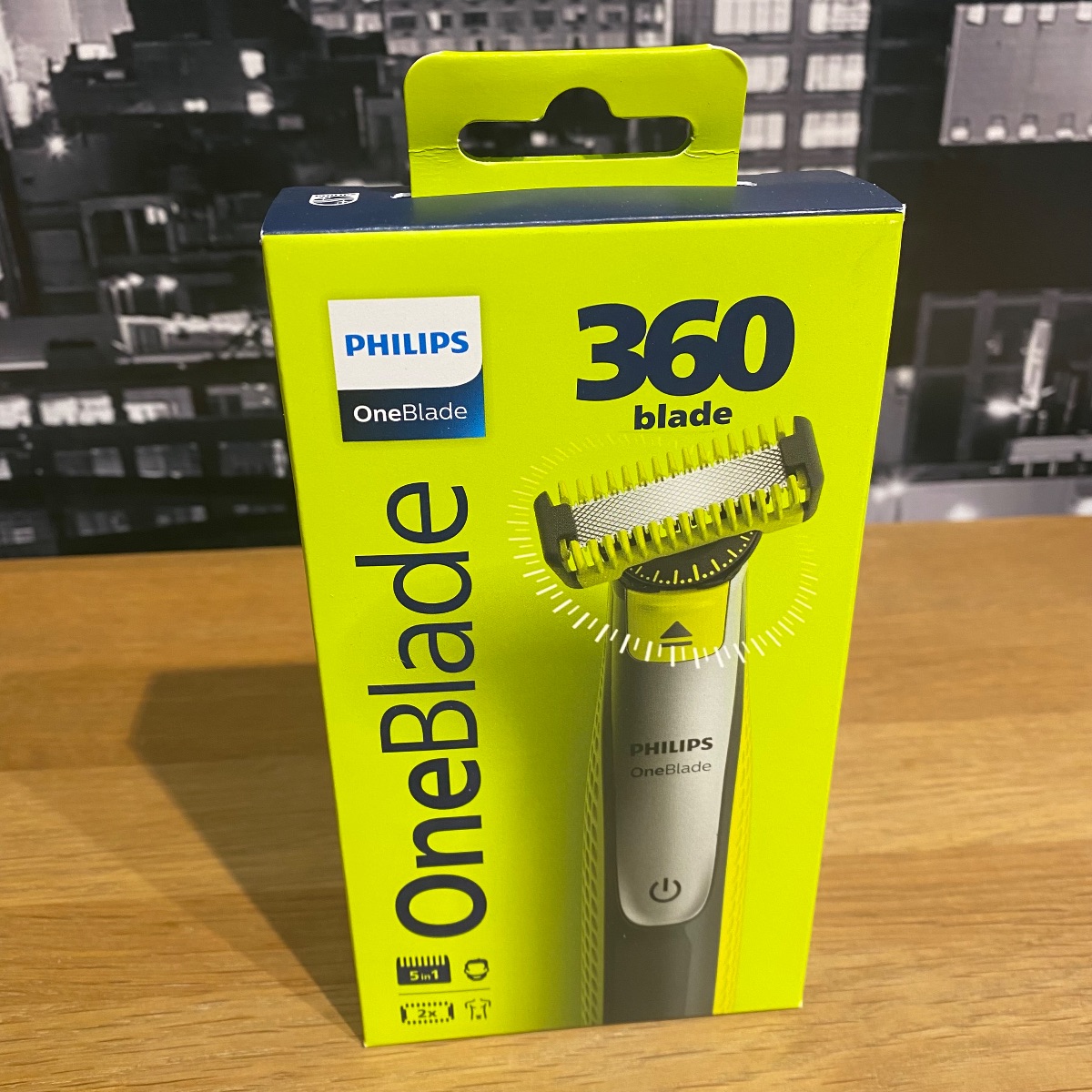 Philips OneBlade 360 Hair Shaver Trimmer with Replacement Razor Blade Original QP283420 155680704943 (Brand New)