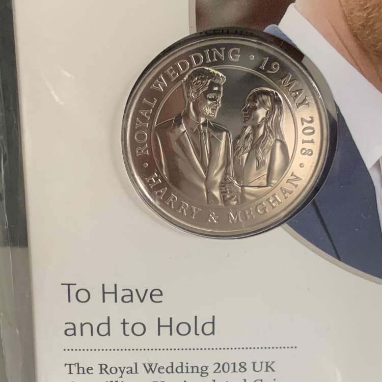 Prince Harry and Meghan £5 Royal Wedding Brilliant Uncirculated Royal Mint Coin 2018 5026177408451 (Brand New & Sealed)