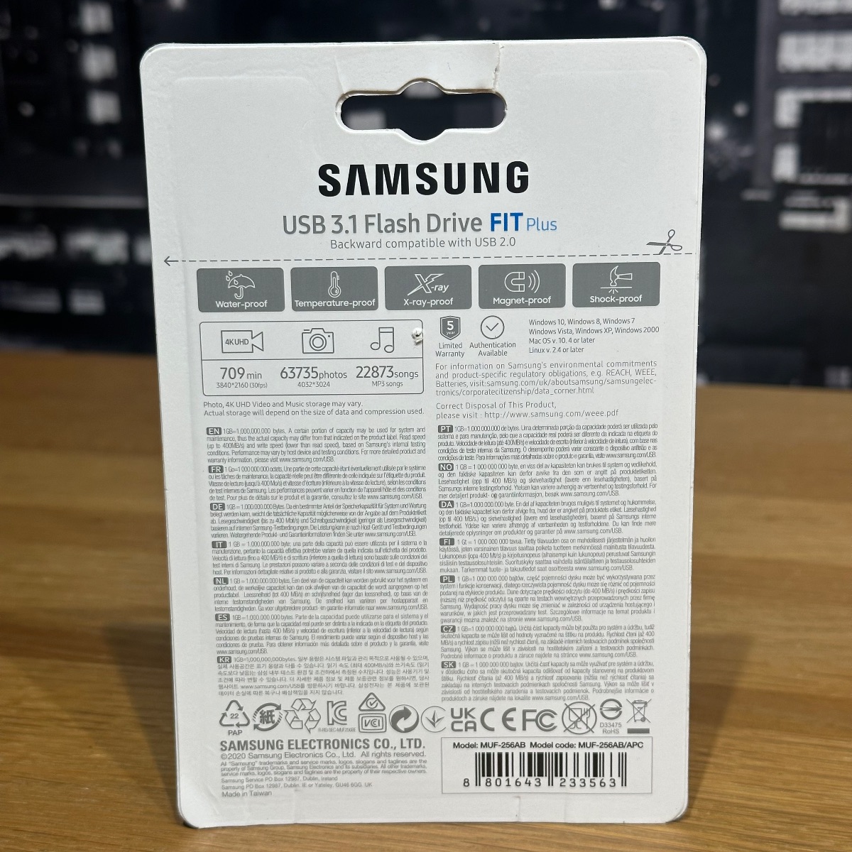 Samsung FIT Plus USB 3.1 Flash Drive 256GB Speed up to 400MB/s Gray Silver MUF256ABAPC 8801643233563 (Brand New)