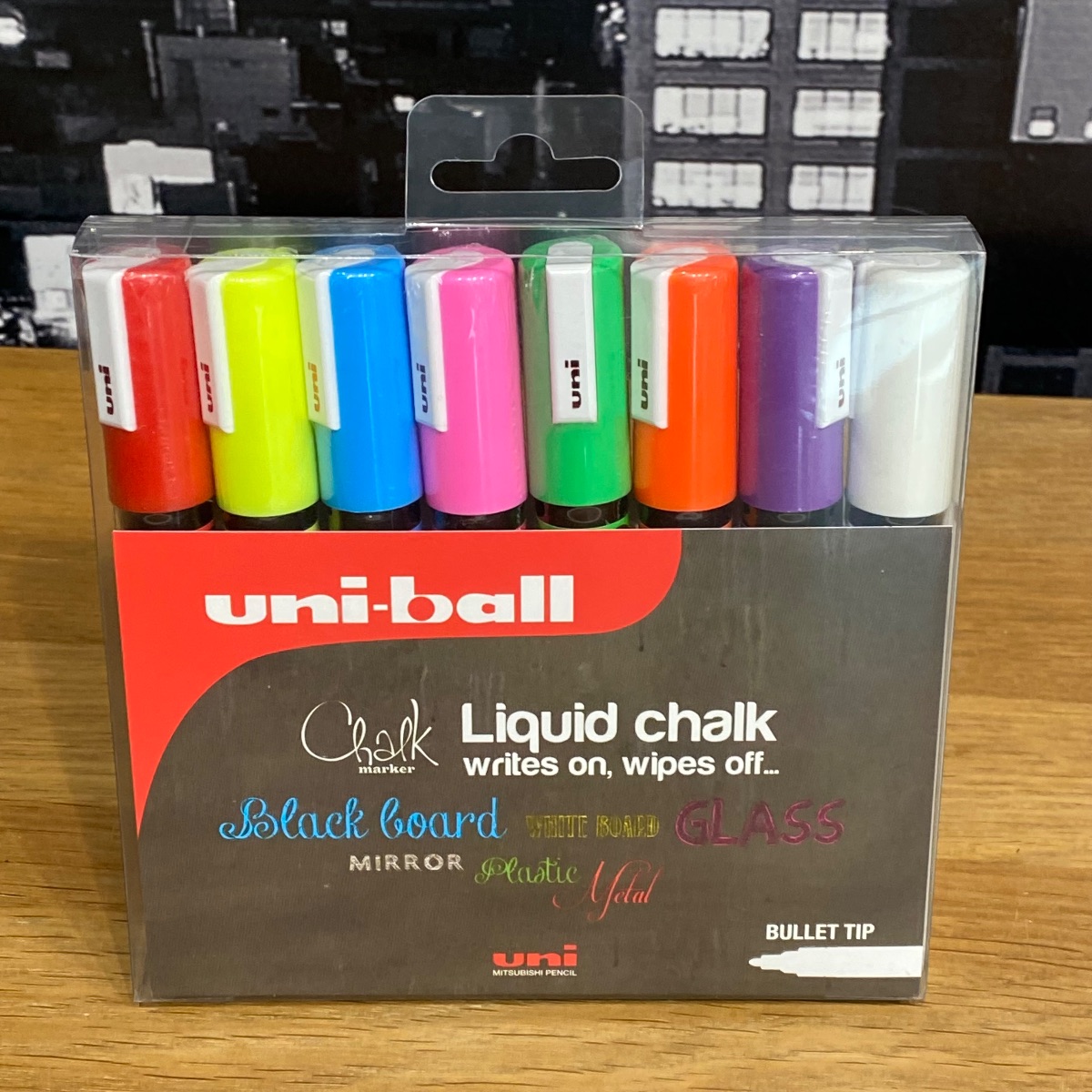 Uni-Ball Liquid Chalk Markers Bullet Tip Assorted Coulors PWE-5M (Set of 8) PWE5M 5012788046670 (Brand New)