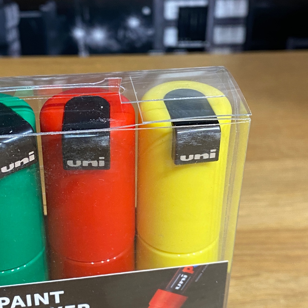 Uni Posca Paint Marker Pens 8mm Broad Chisel Standard Colours PC-8K (Set of 4) 153544136 5012788065671 (Brand New)