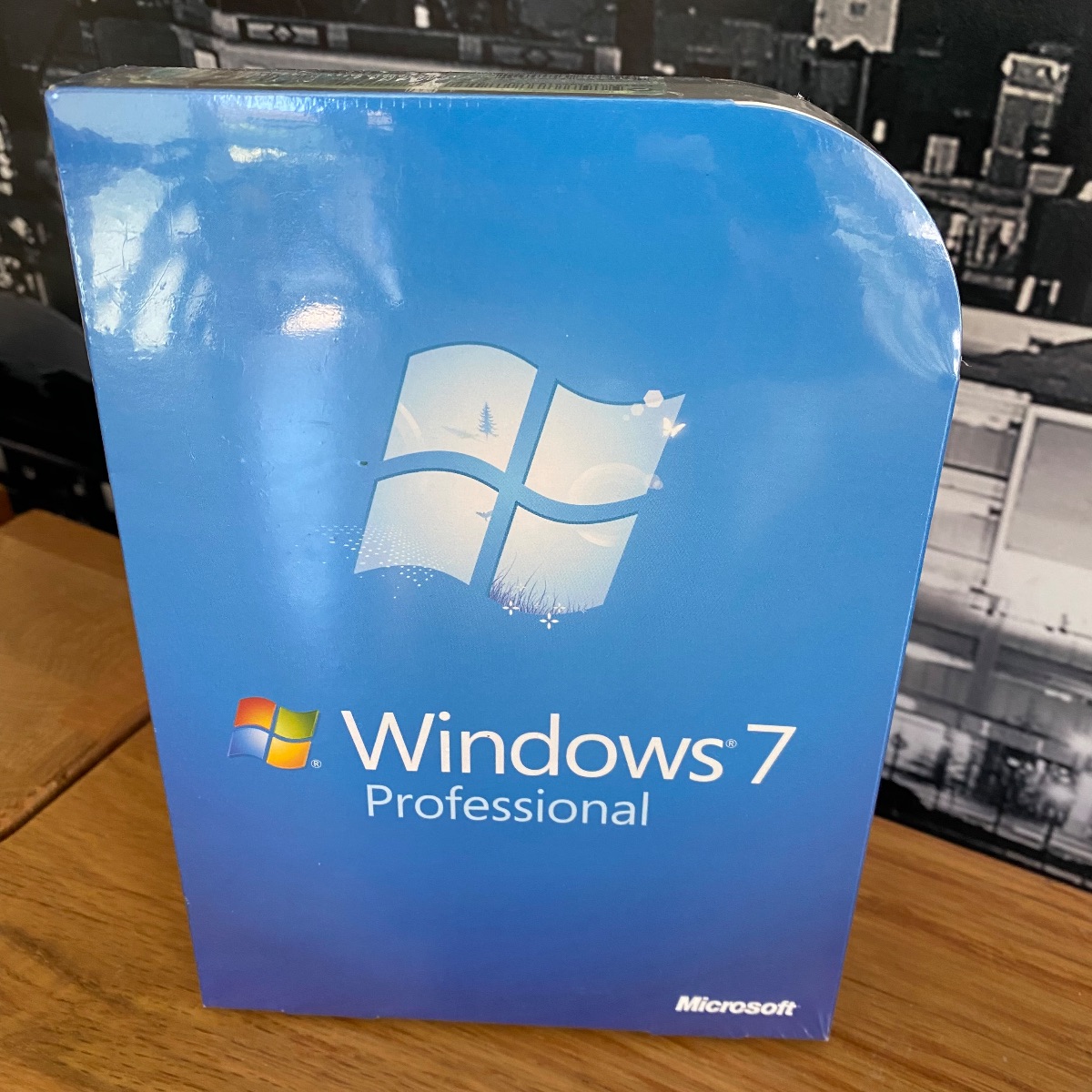 Windows 7 Professional 32/64-Bit DVD FQC-00133 100% Genuine UK Retail Sealed FQC-00133 882224883542 (Brand New)