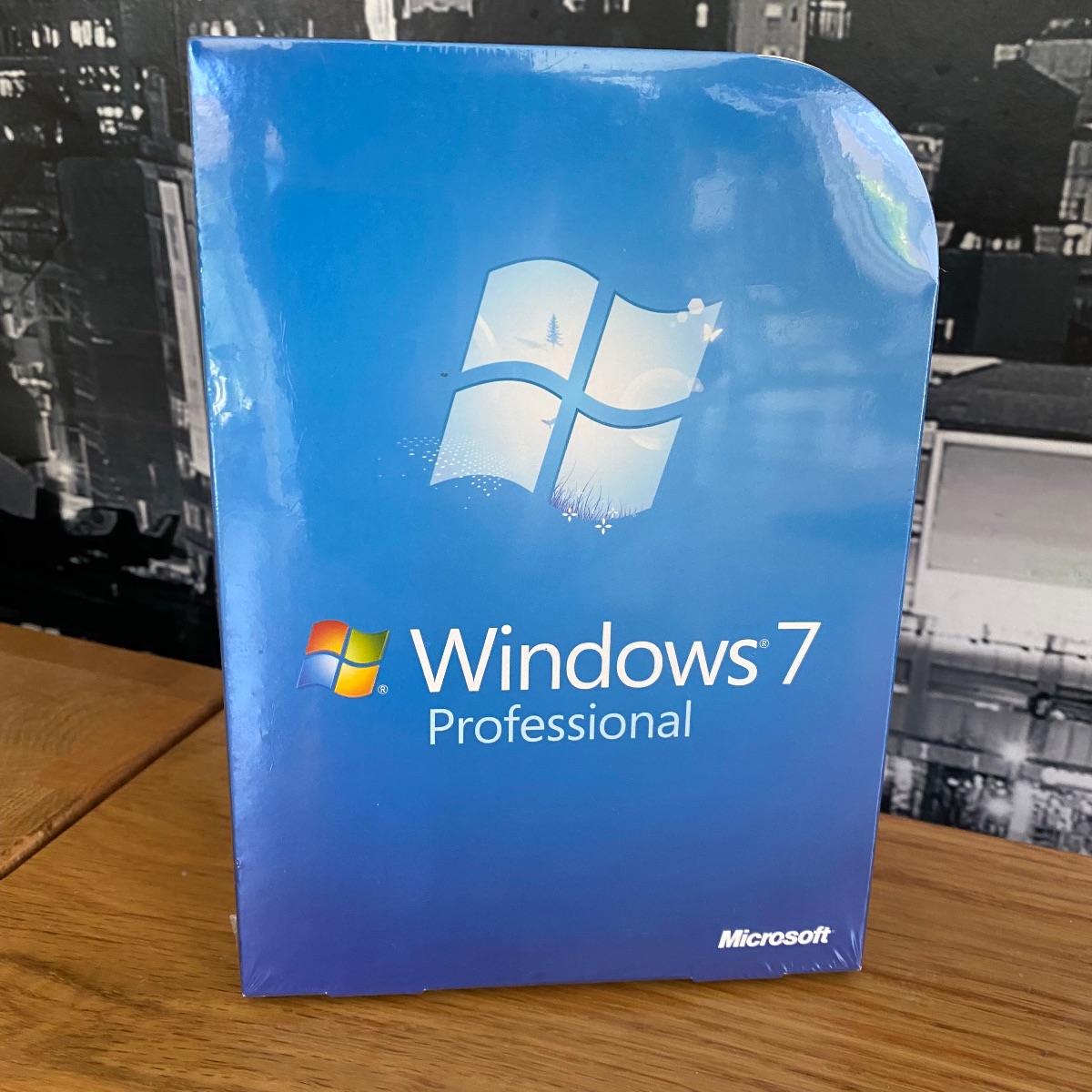Windows 7 Professional 32/64-Bit DVD FQC-00133 100% Genuine UK Retail Sealed FQC-00133 882224883542 (Brand New)