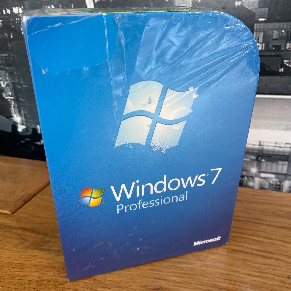 Windows 7 Professional 32/64-Bit DVD Sealed FQC-00133 100% Genuine UK Retail FQC-00133 0008222488354 (Previously Used)